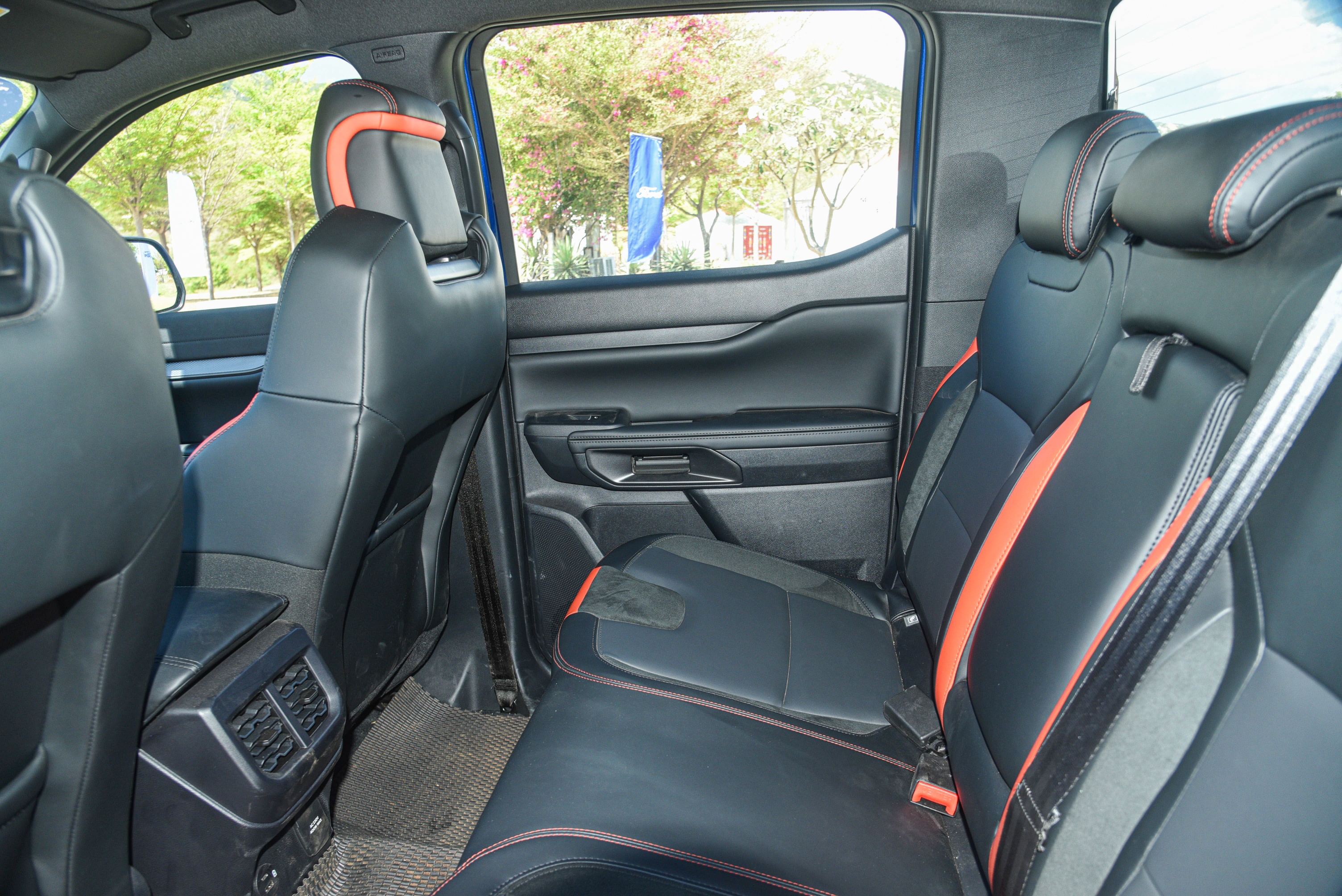 Chi tiet Ford Ranger Raptor anh 12