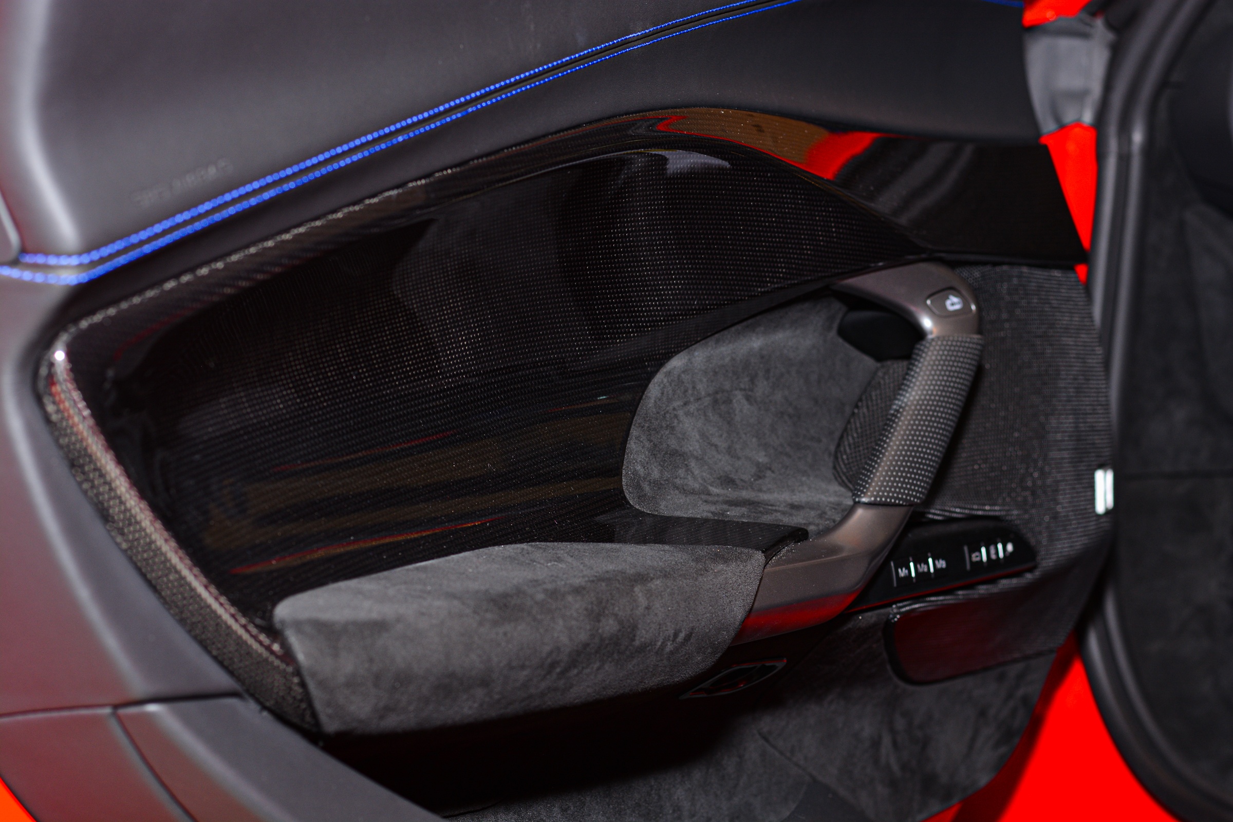 Chiem nguong Ferrari 296 GTS anh 14