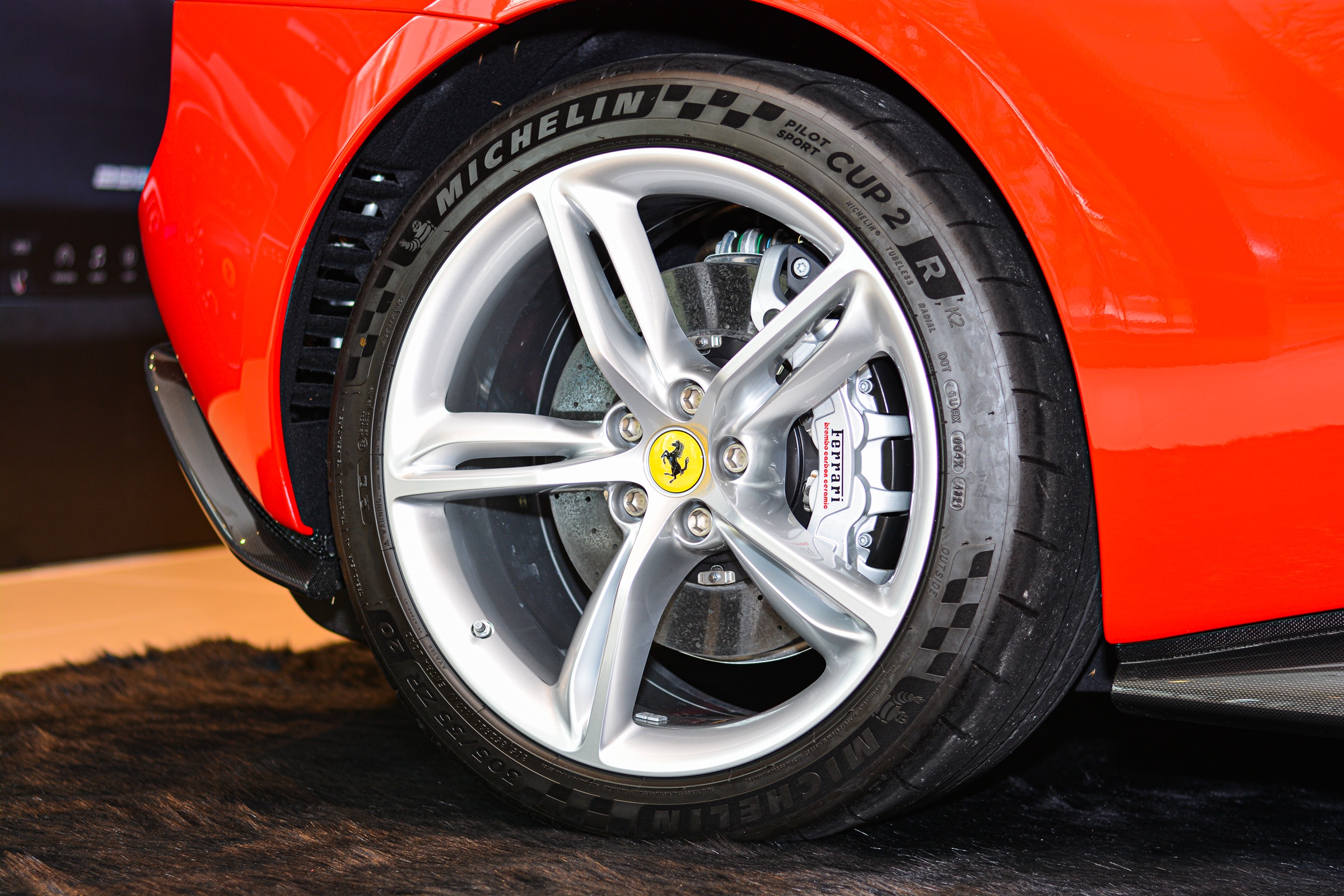 Chiem nguong Ferrari 296 GTS anh 18