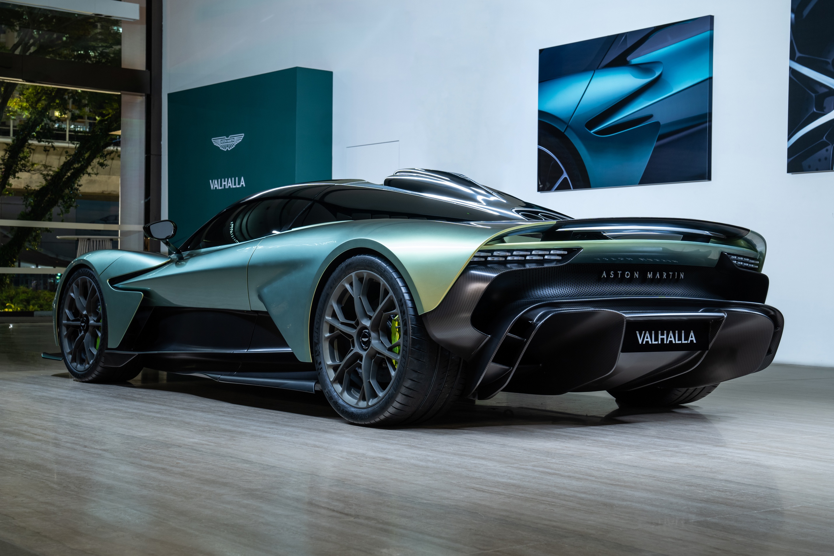 Sieu xe Aston Martin Valhalla anh 2