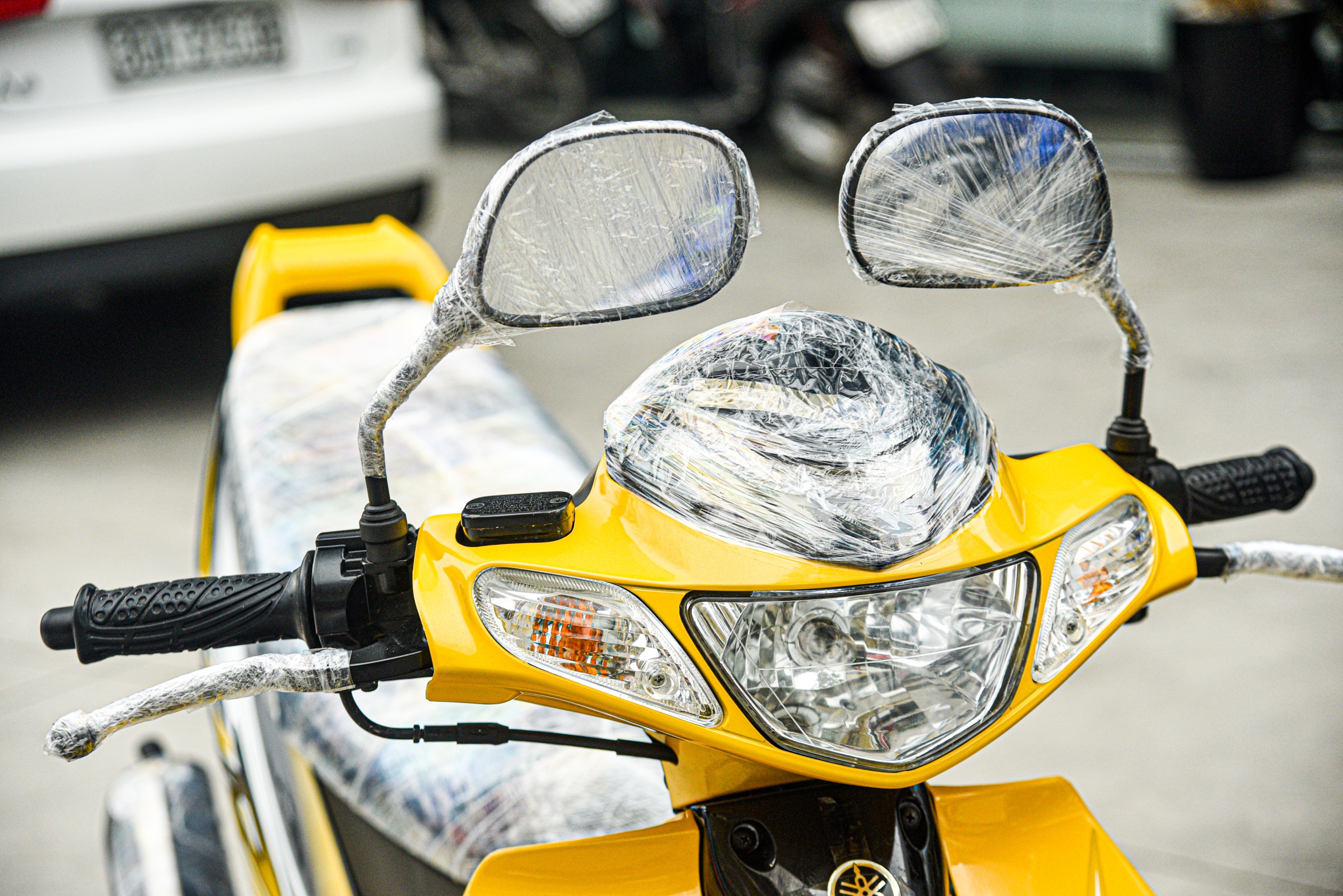 Chi tiet Yamaha 125ZR anh 3