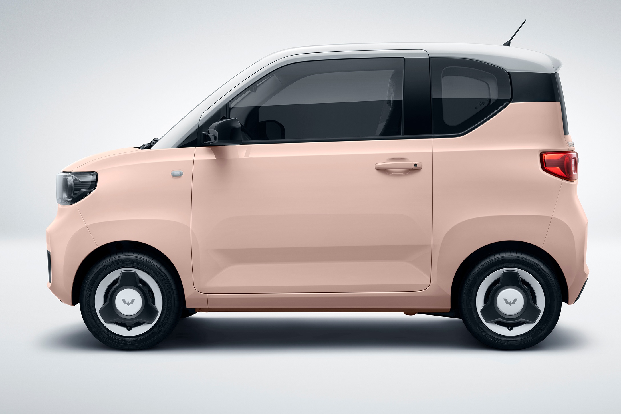 Gia xe dien mini Wuling anh 1