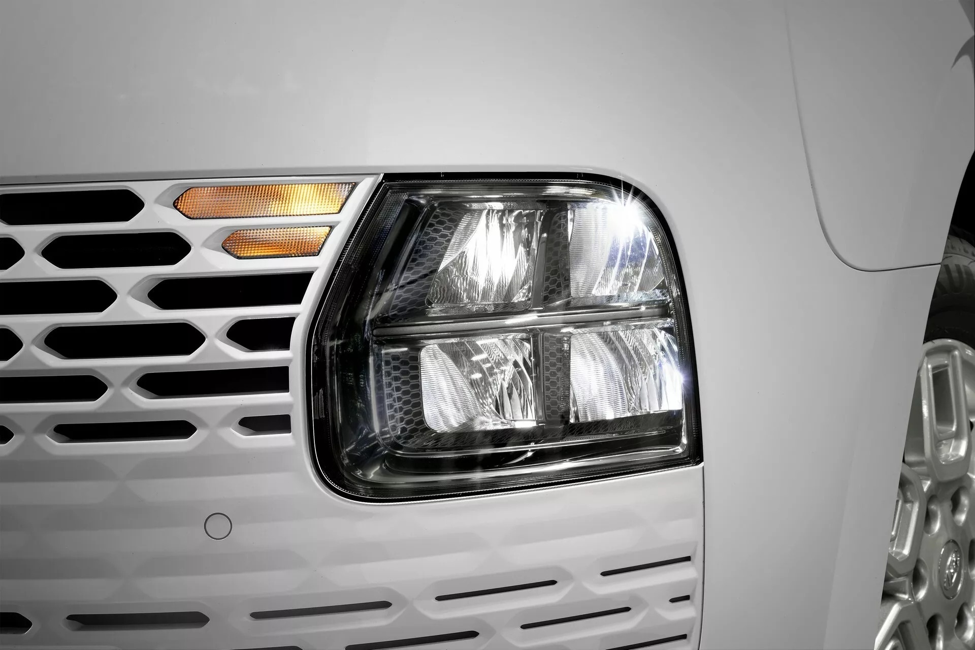 Staria co phien ban moi anh 3