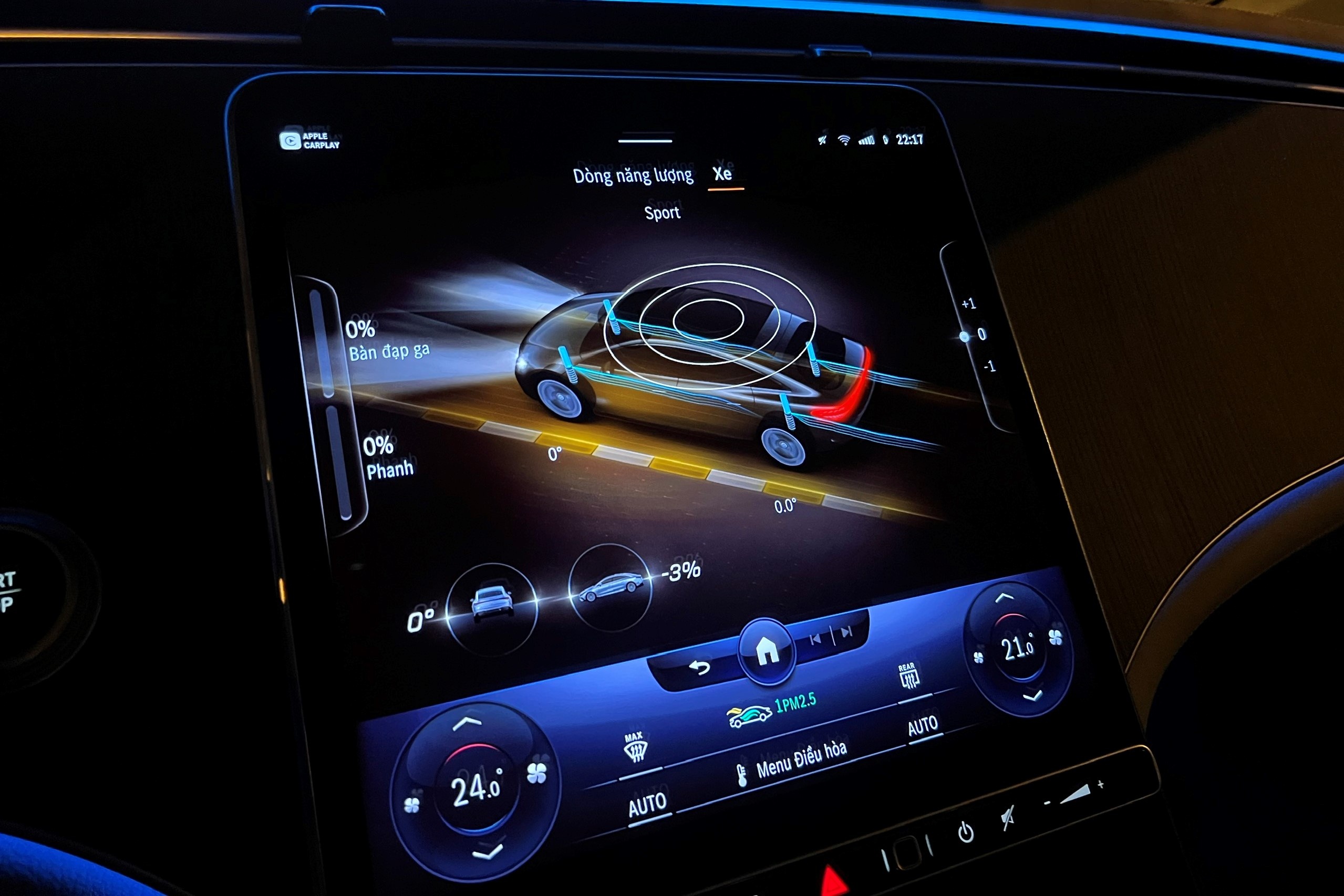 cam lai oto dien Mercedes anh 5