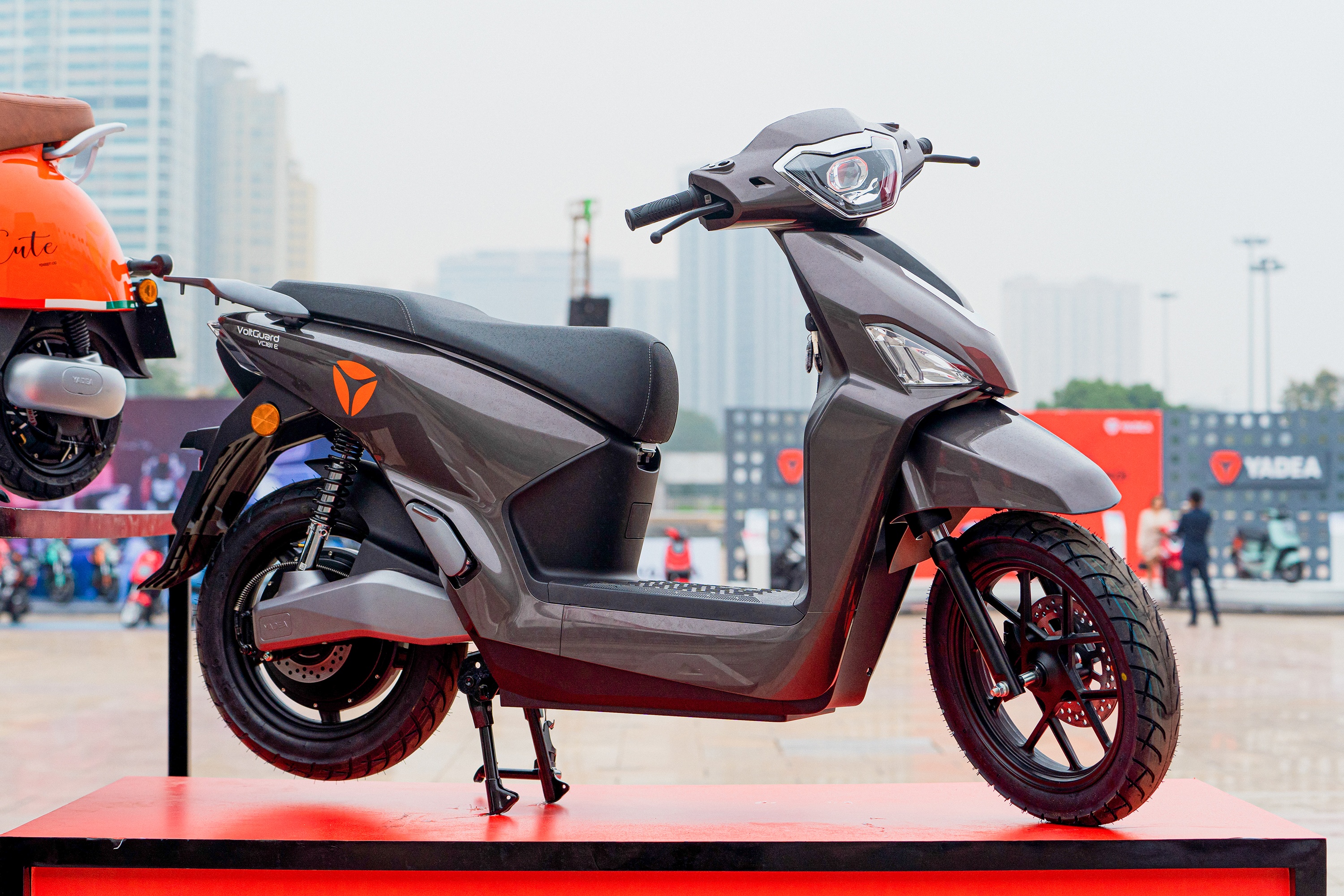 Chi tiet xe dien Yadea Voltguard gia tu 27,9 trieu hinh anh