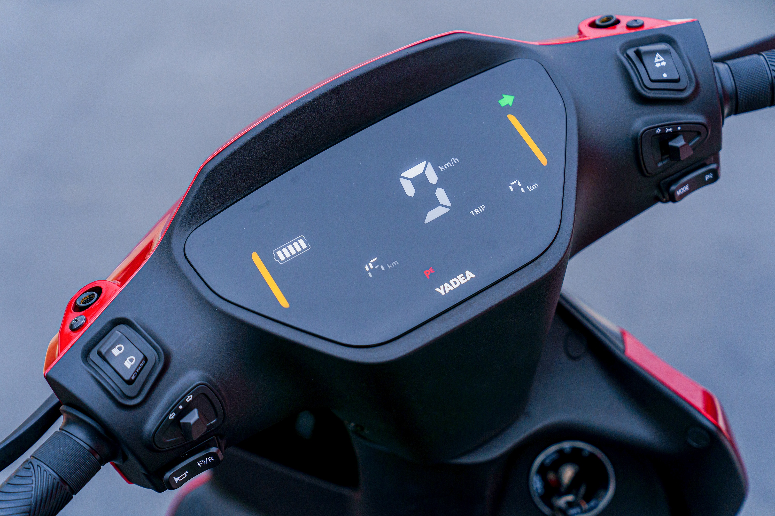 xe điện Yadea Voltguard ảnh 4 xe dien Yadea Voltguard anh 4