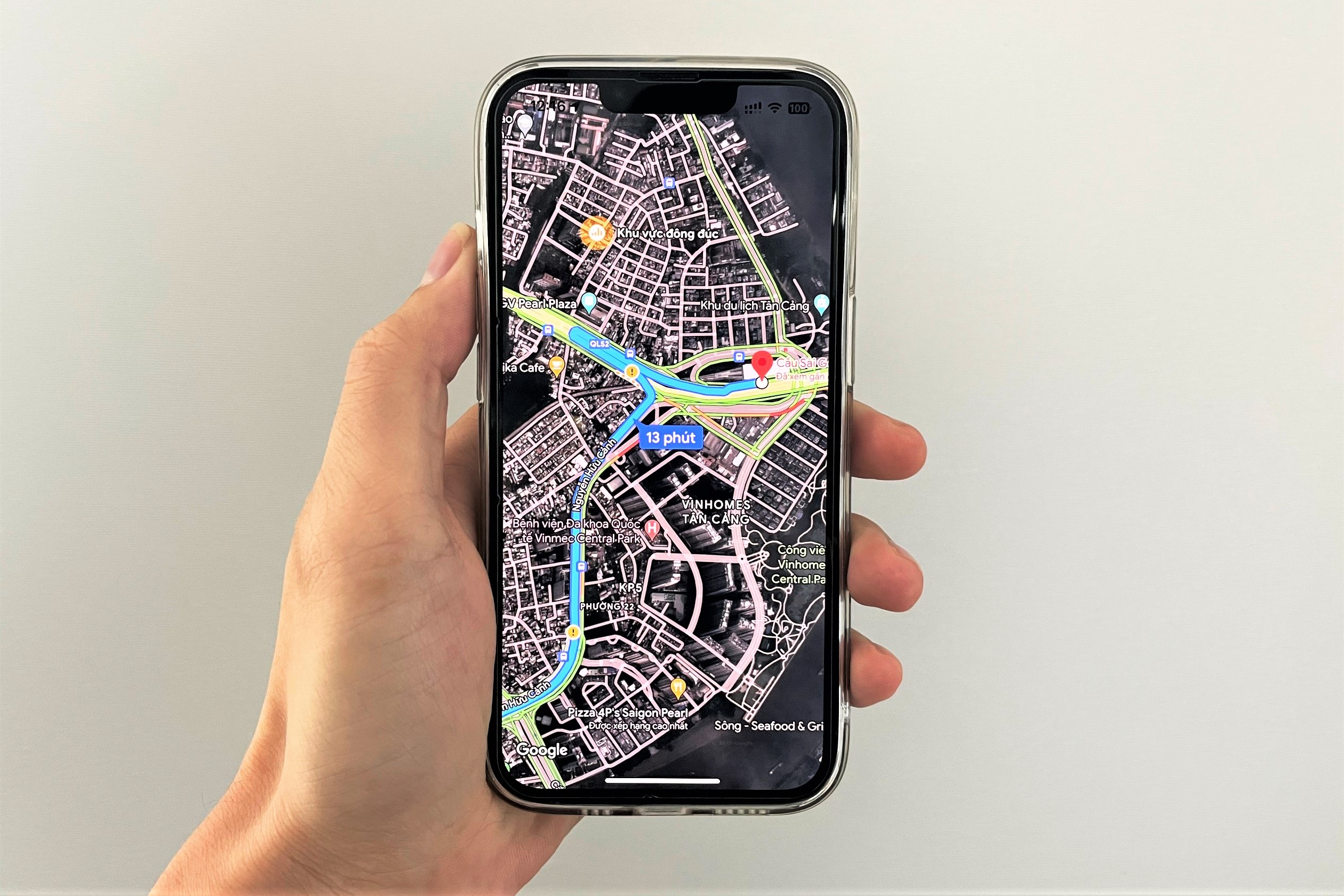 Google Maps van sai thong tin oto len cau vuot Nguyen Huu Canh hinh anh