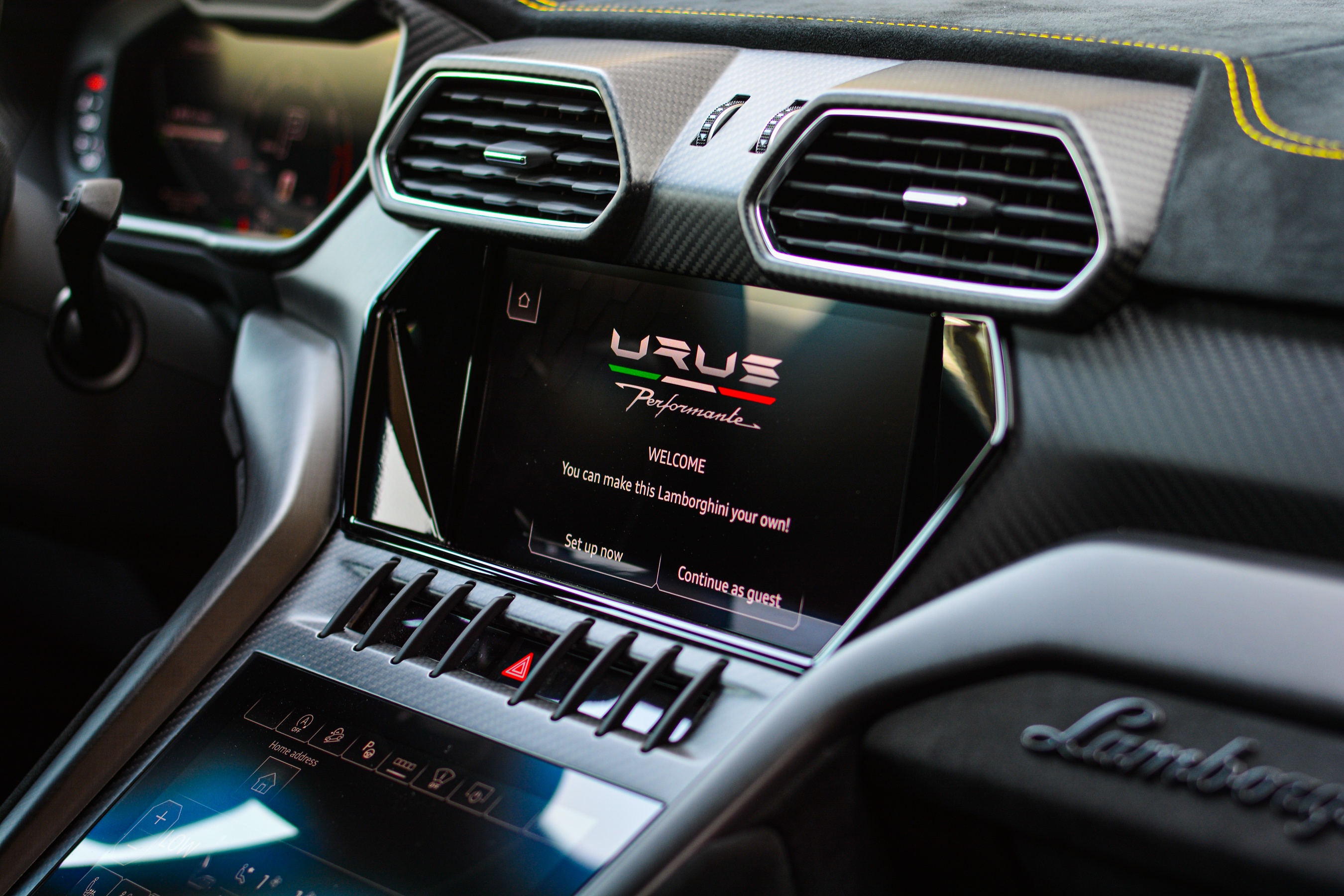 Ngam nhin Lamborghini Urus Performante anh 23