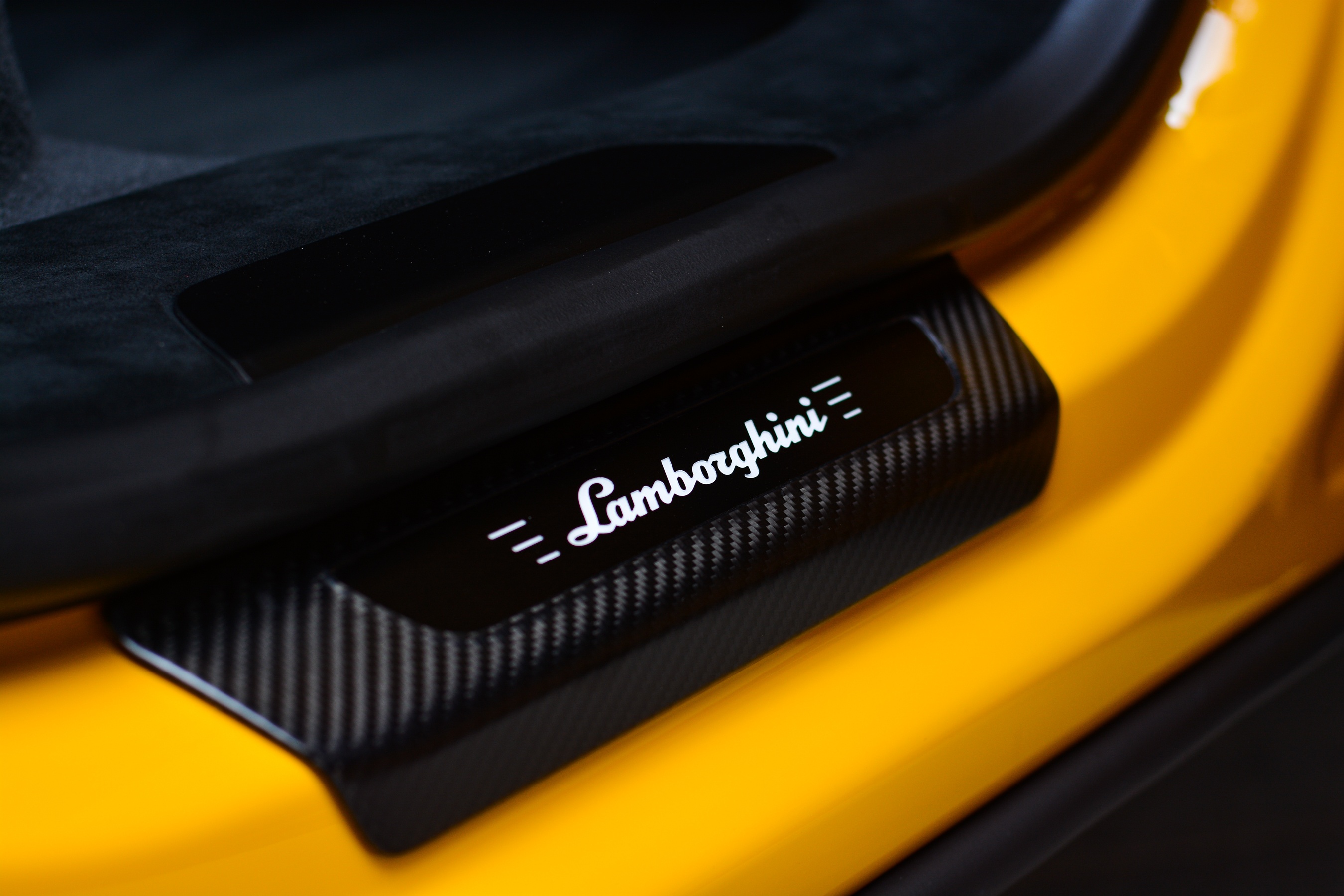 Ngam nhin Lamborghini Urus Performante anh 11