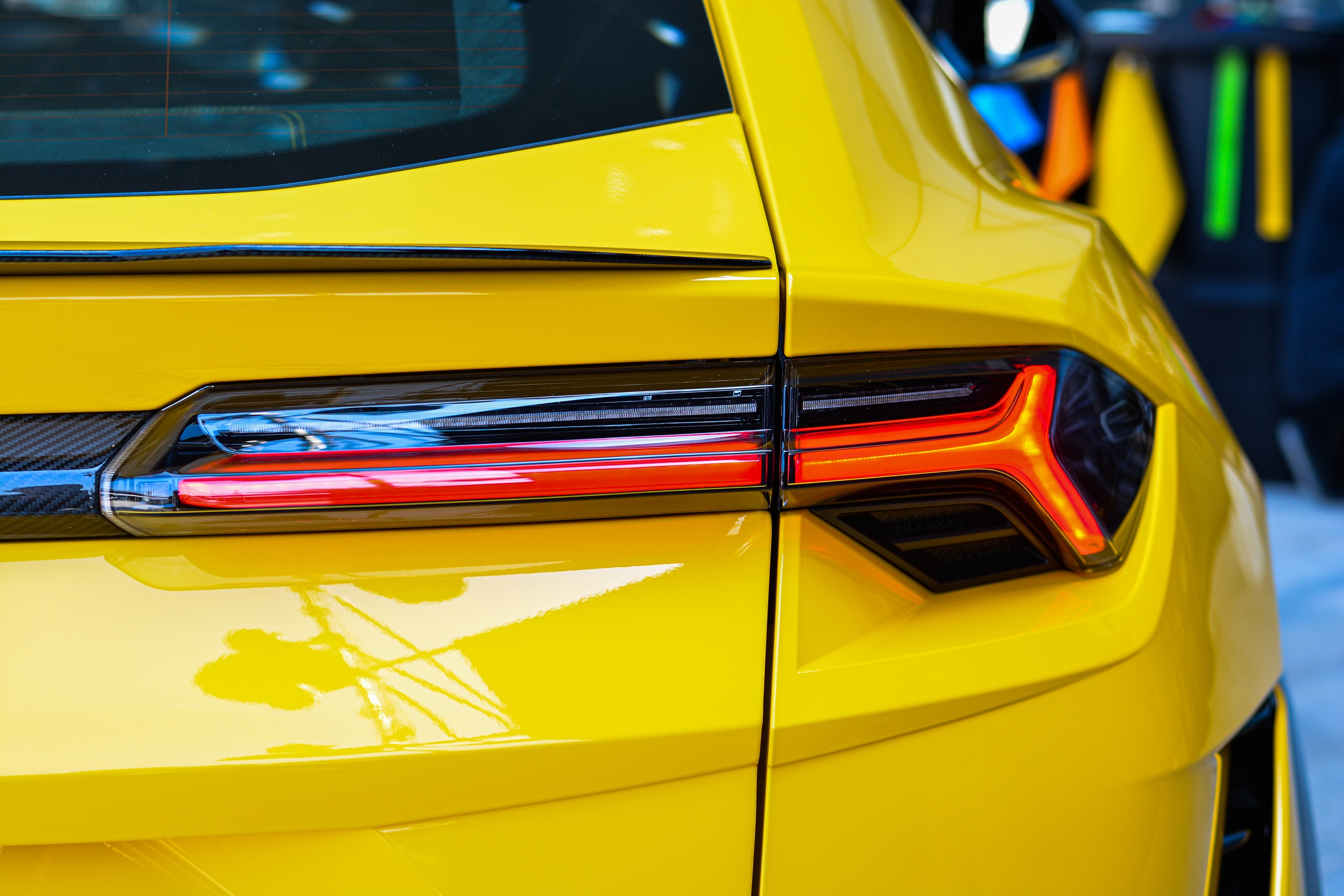 Ngam nhin Lamborghini Urus Performante anh 6