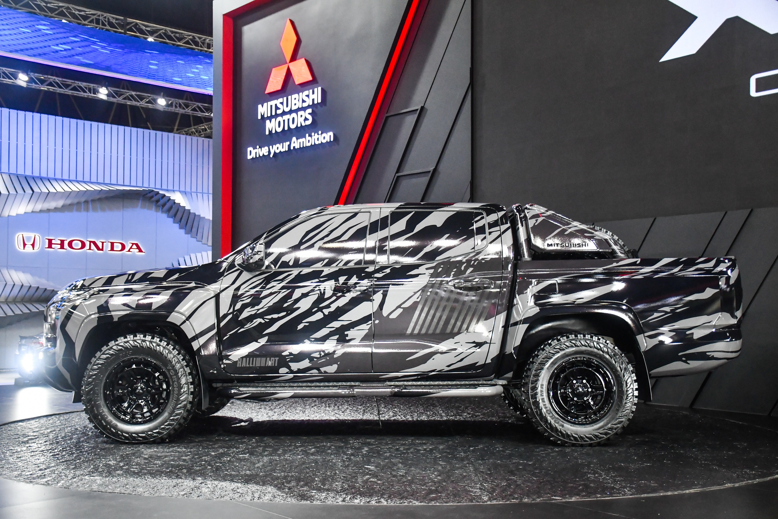 Mitsubishi Triton thế hệ mới ảnh 2 Mitsubishi Triton the he moi anh 2