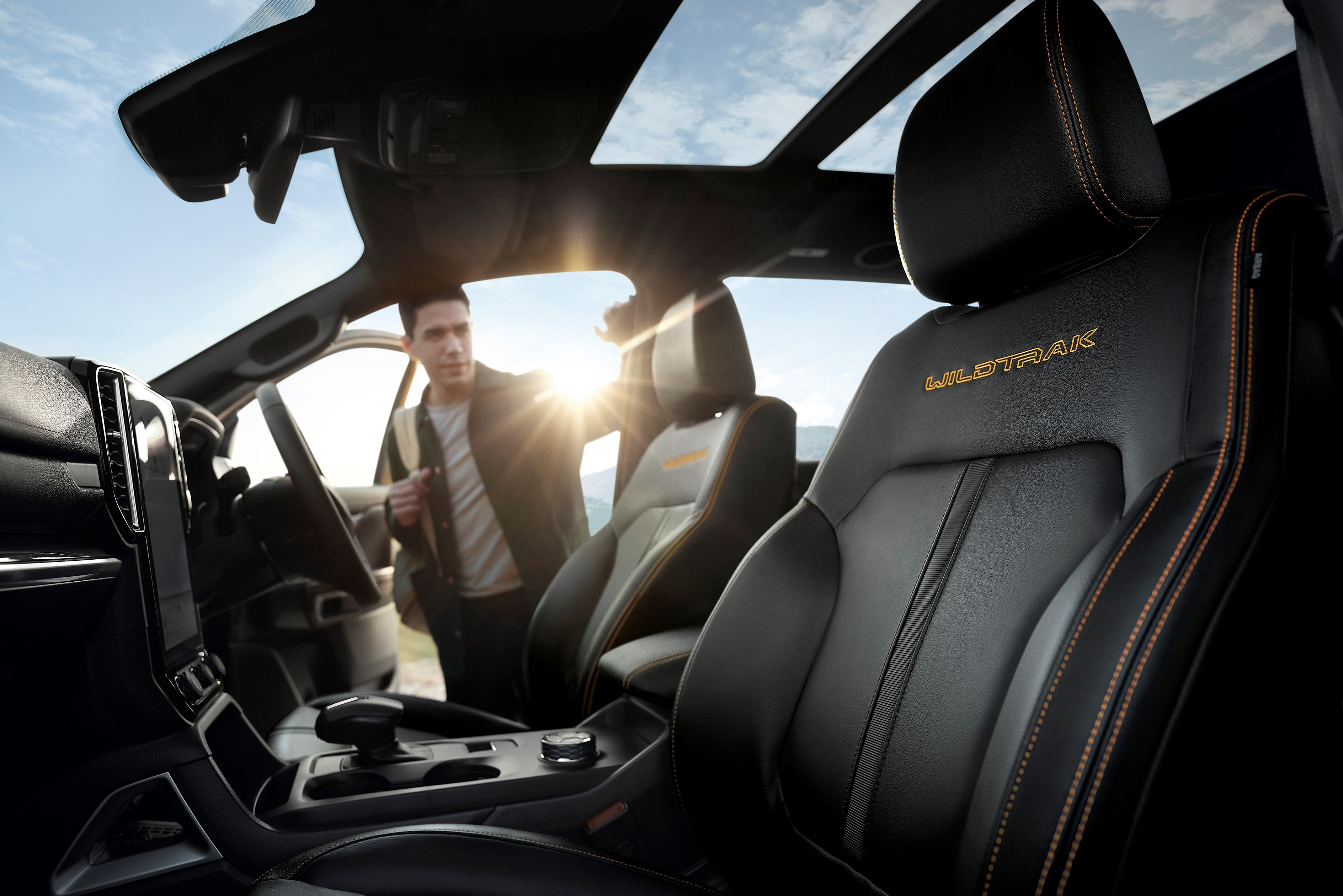 Gia Everest wildtrak anh 2