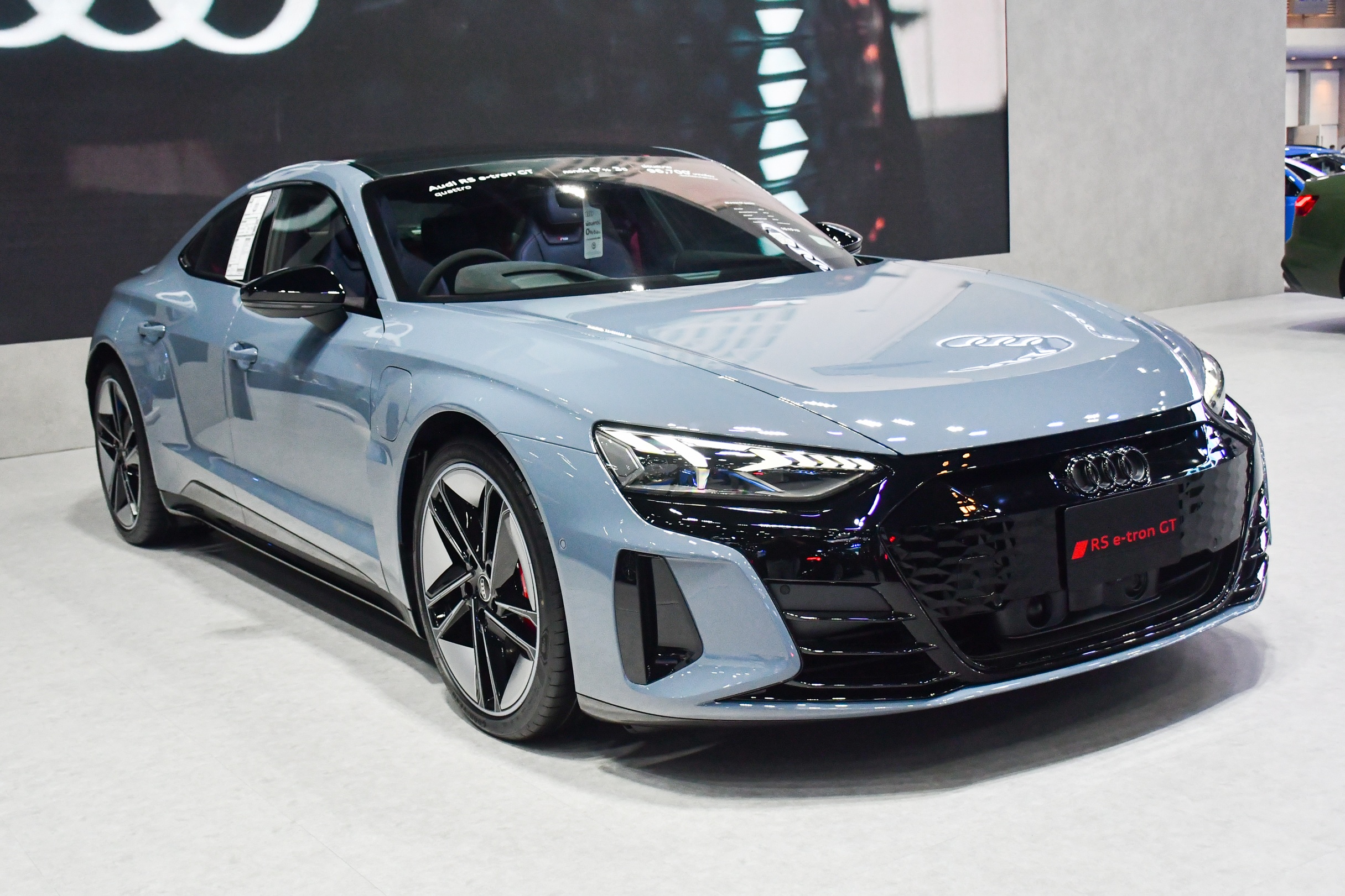Chi tiet xe dien the thao Audi RS e-tron GT sap ban tai Viet Nam hinh anh