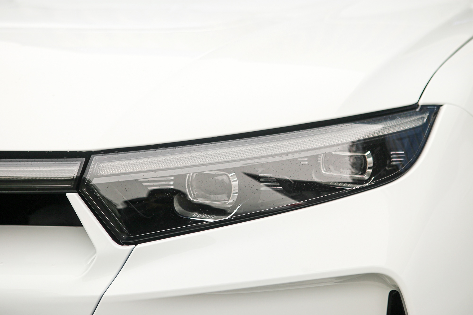 VinFast VF9 ban thuong mai anh 5