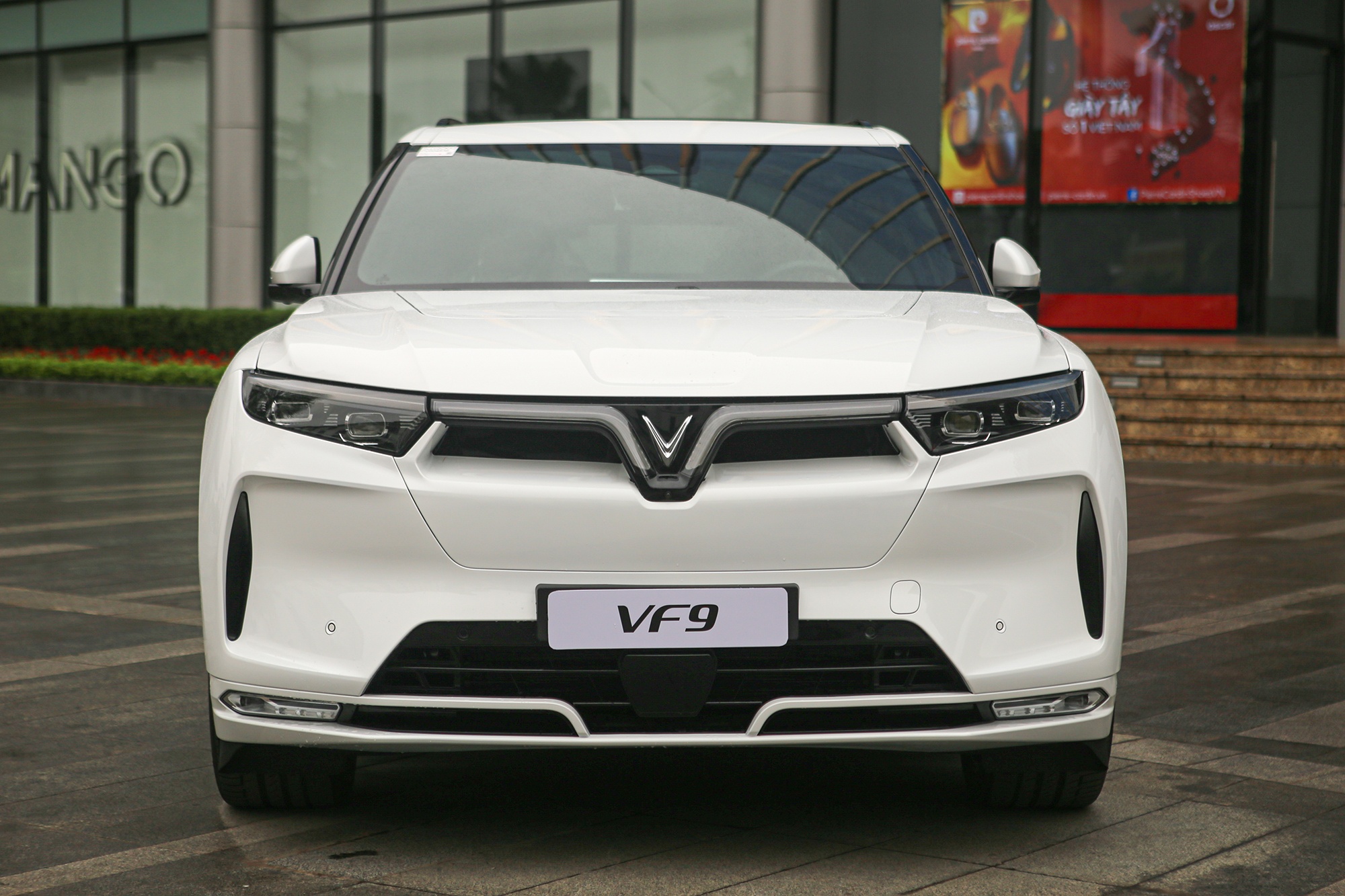 VinFast VF9 ban thuong mai anh 2
