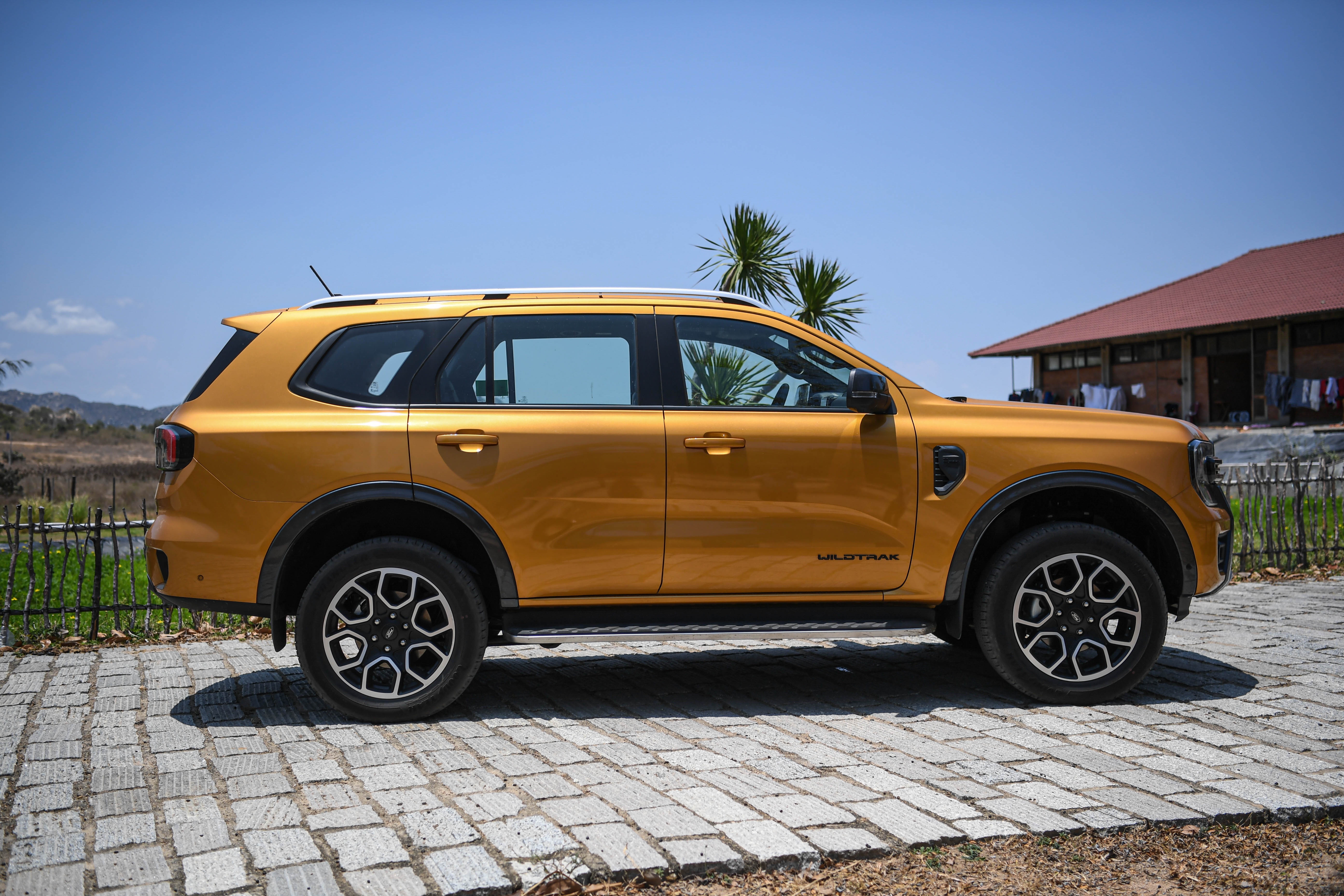 Chi tiet Ford Everest Wildtrak anh 2