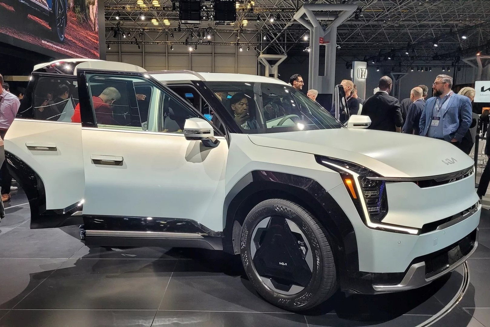 Anh thuc te Kia EV9 anh 9