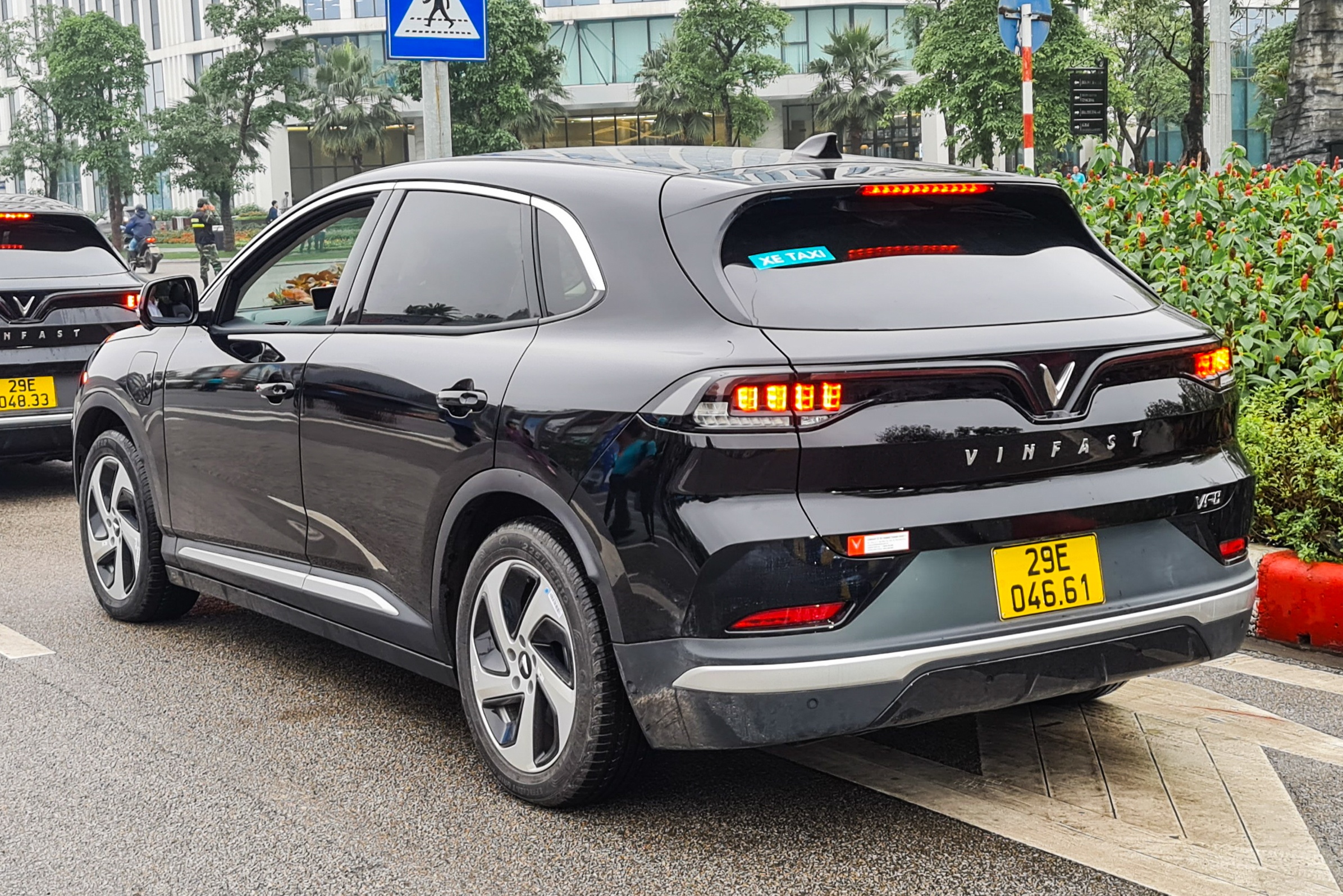 Taxi VinFast VF8 ảnh 10 Taxi VinFast VF8 anh 10