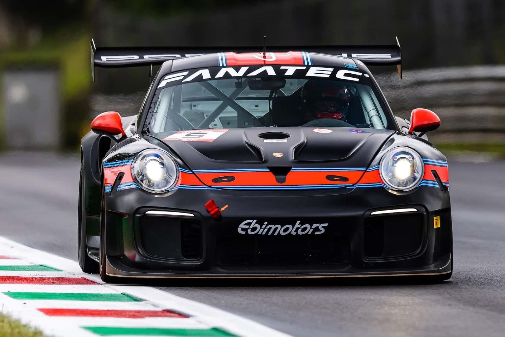 Porsche 911 GT2 RS Clubsport ảnh 1 Porsche 911 GT2 RS Clubsport anh 1