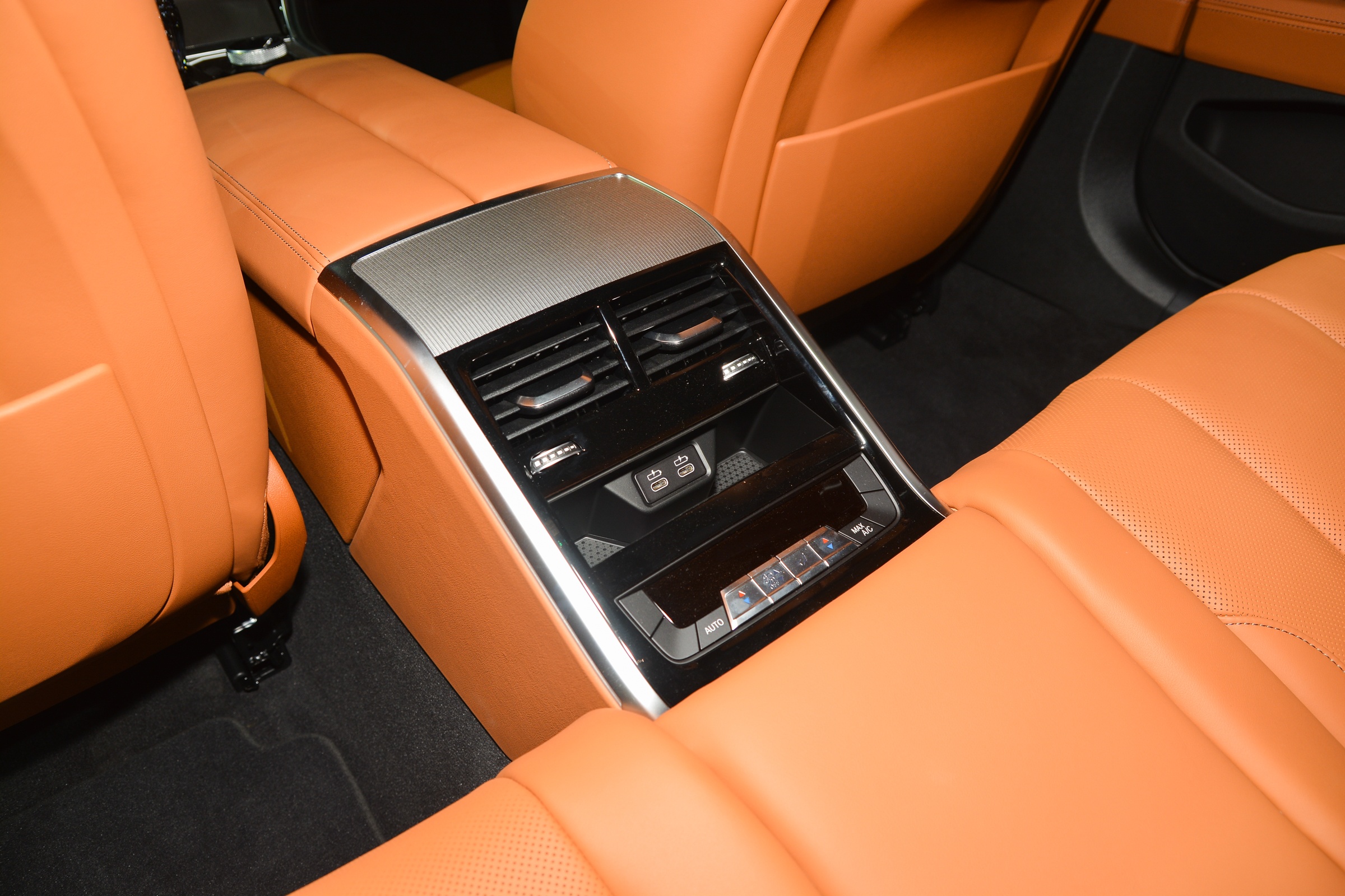 Chi tiet BMW 8-Series moi anh 9