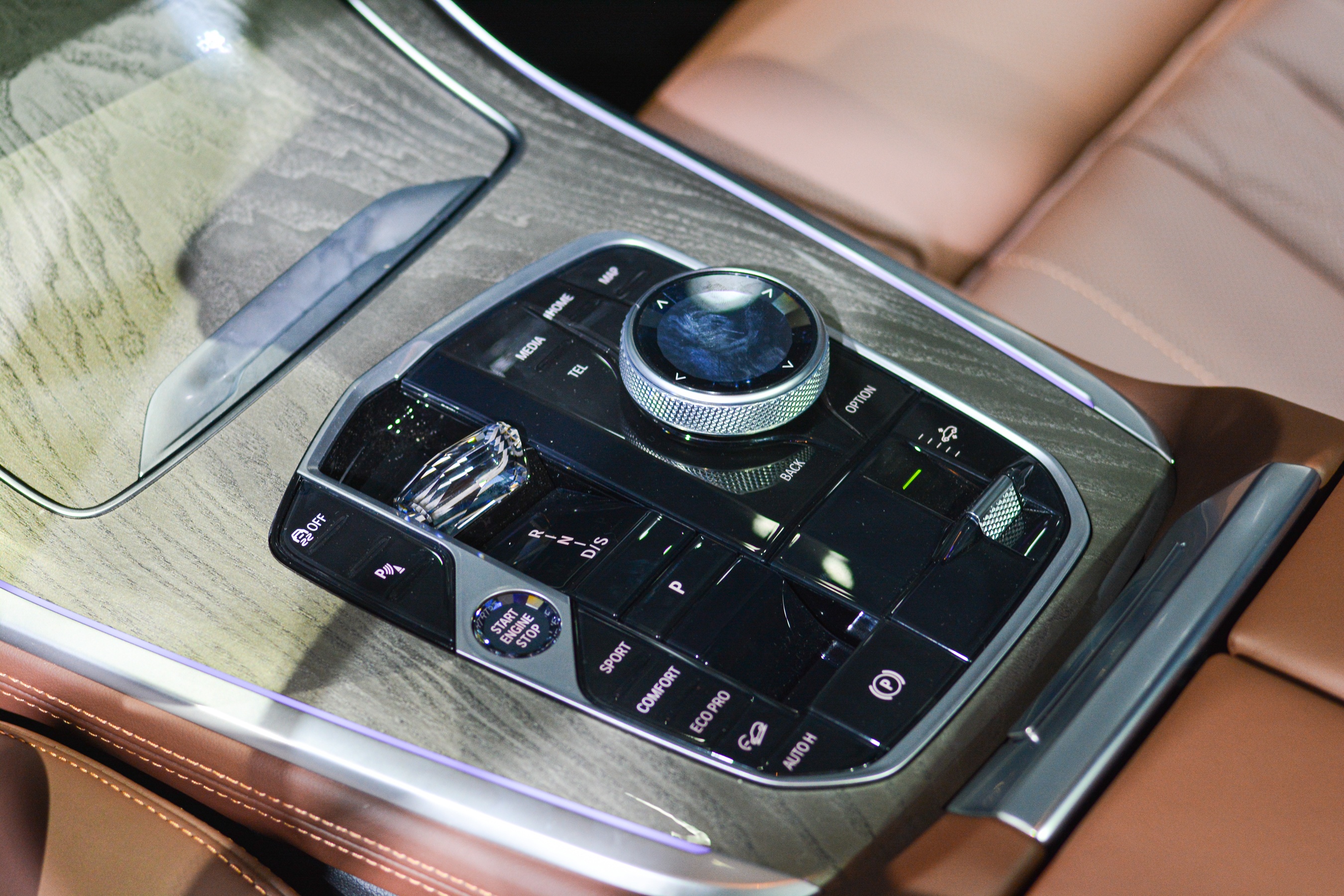 BMW X7 moi co gi anh 14