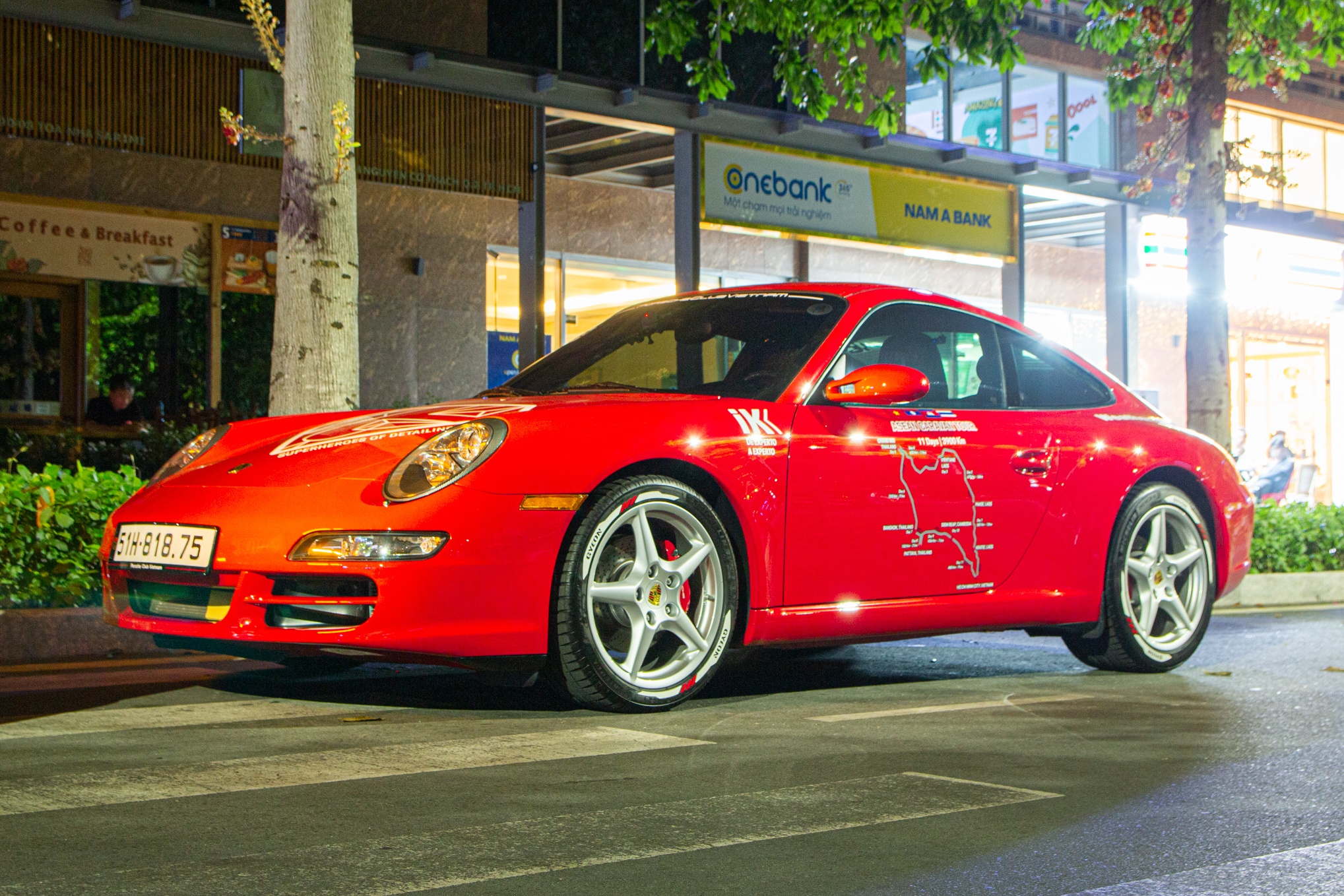 Dan xe Porsche tu Viet Nam xuat phat di 4 nuoc Dong Nam A hinh anh