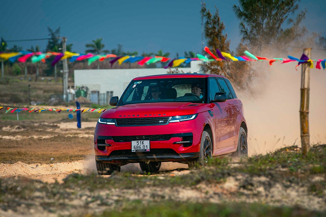Range Rover Sport off road anh 7