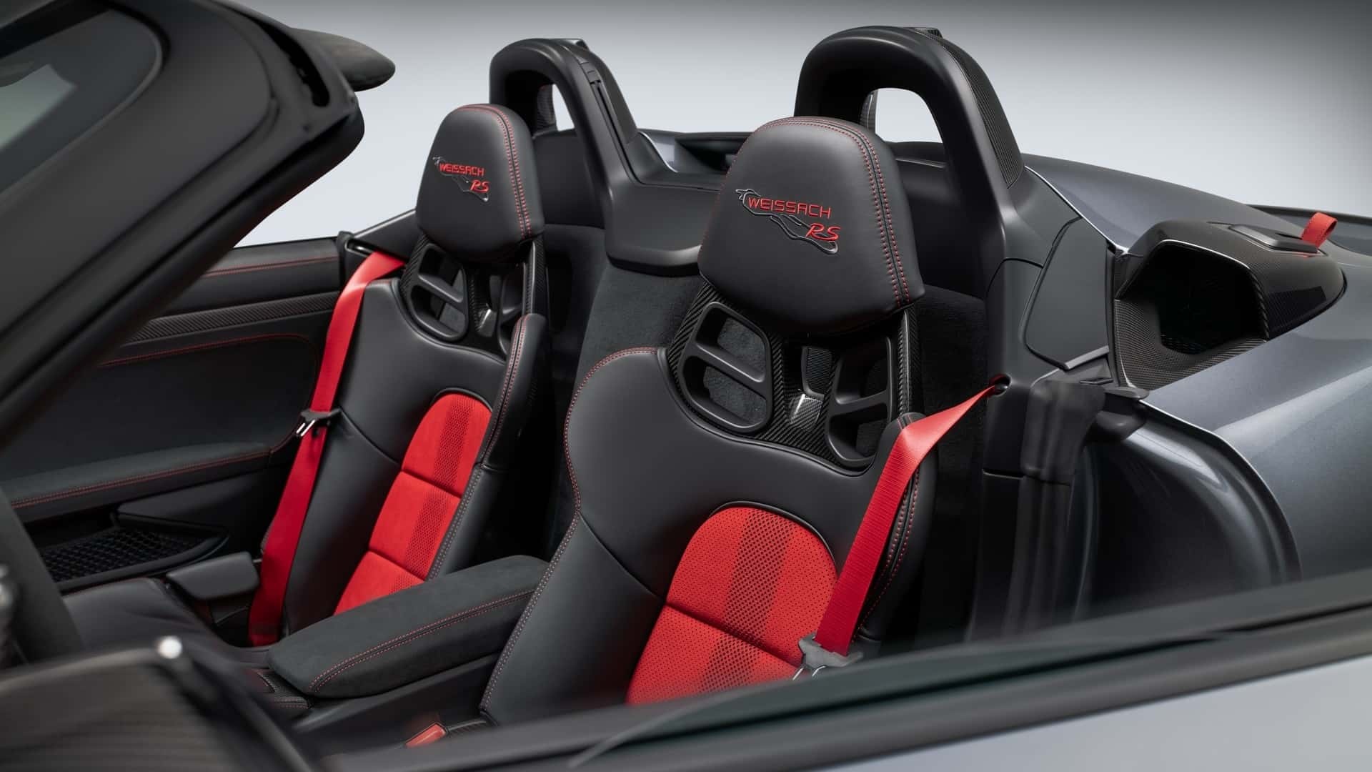 Porsche 718 Spyder RS anh 6