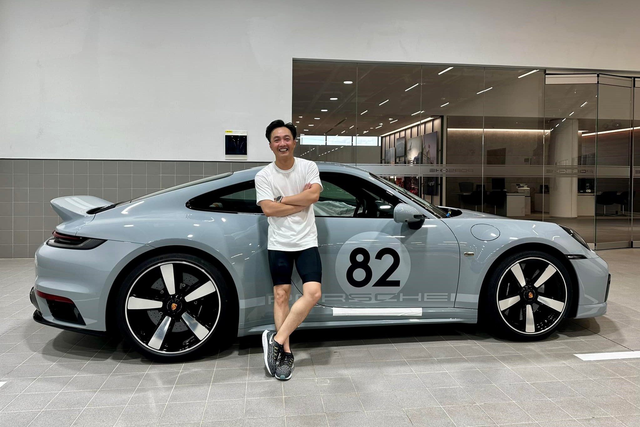 Nguyen Quoc Cuong 'dap hop' Porsche 911 Sport Classic hinh anh