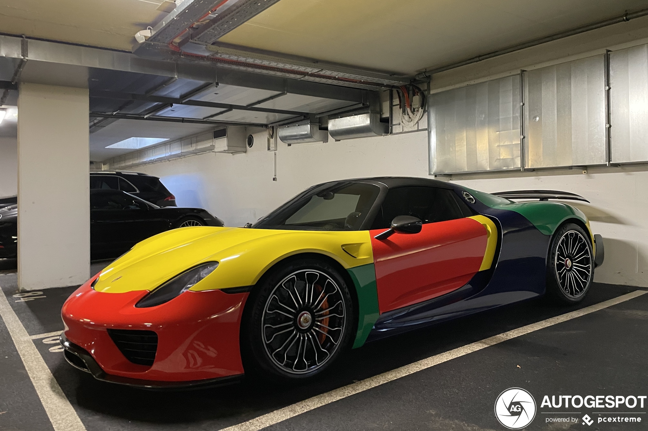 porsche,  918,  918 spyder,  porsche 918 spyder,  weissach,  918 spyder weissach,  porsche 918 spyder weissach,  weissach package,  ferrari,  laferrari,  mclaren,  mclaren p1,  p1,  hypercar,  sieu xe,  lamborghini,  maserati,  aston martin,  bugatti,  pagani,  koenigsegg,  volkswagen,  polo,  polo harlekin,  volkswagen polo,  volkswagen polo harlekin anh 9
