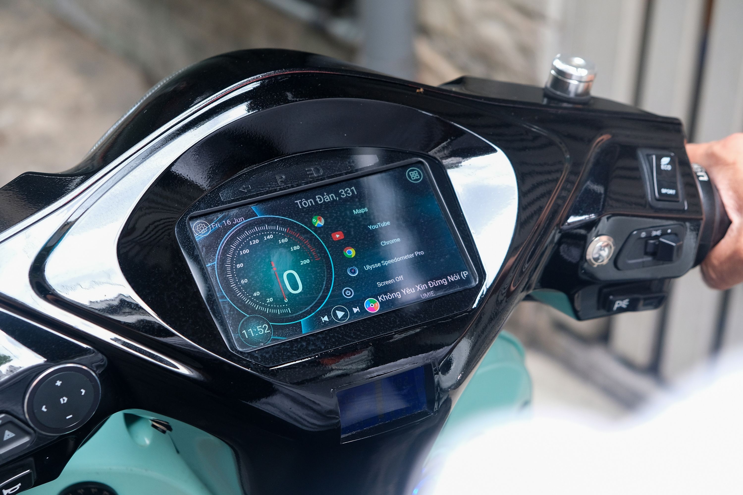 do man hinh Android Vario anh 3