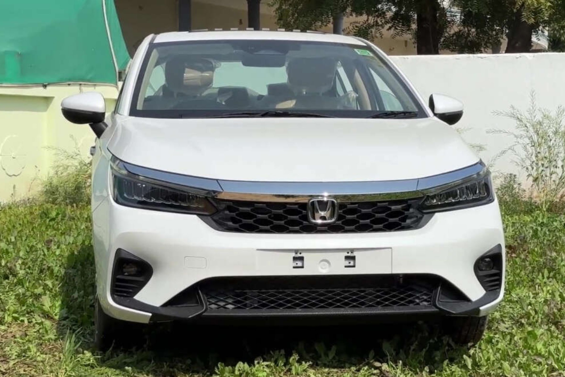 xe pho thong ra mat anh 3