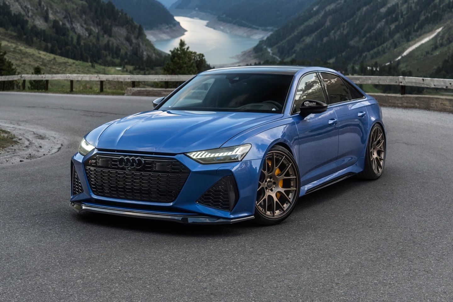 Ban do doc nhat the gioi cua Audi A6 hinh anh