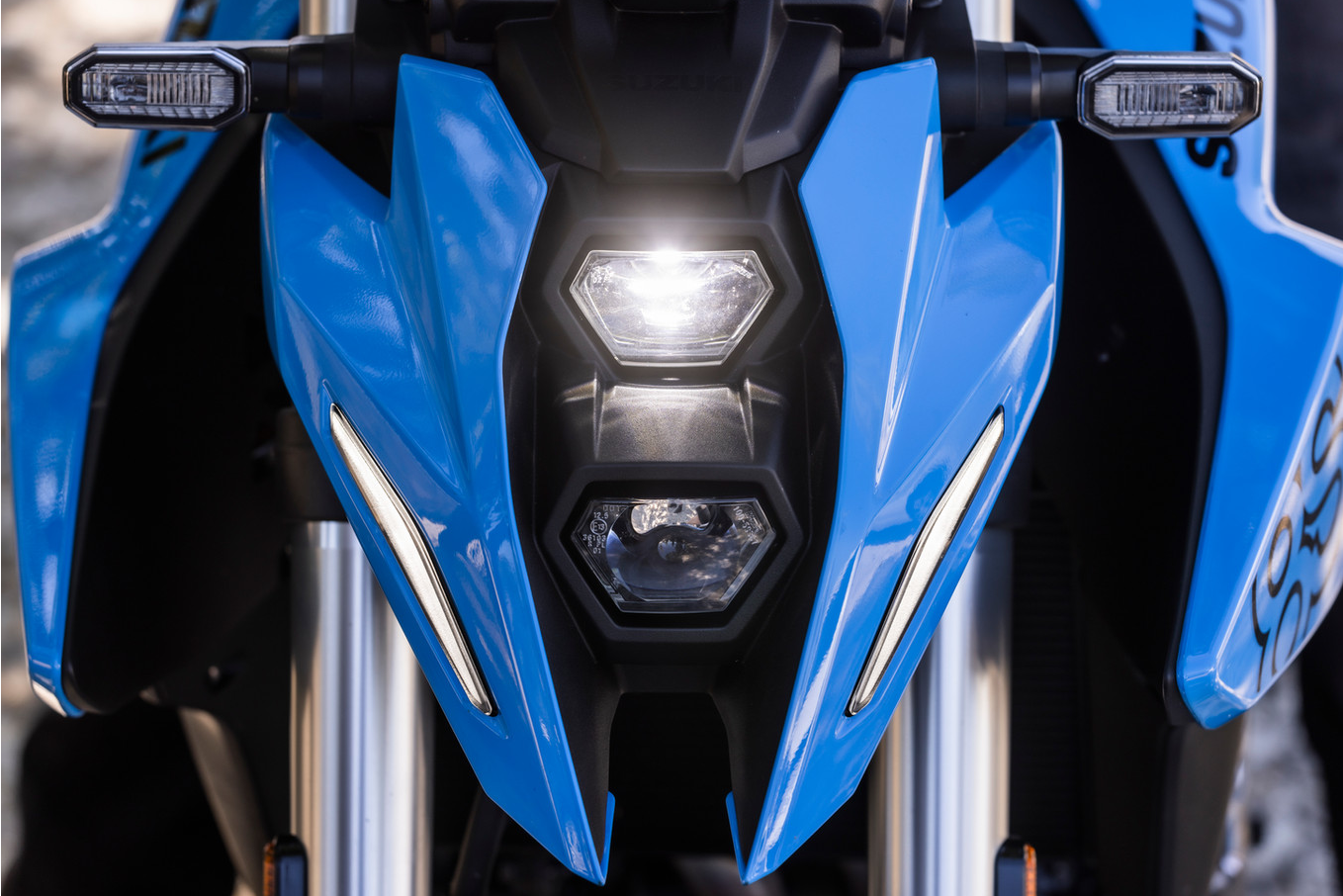 Chi tiết Suzuki GSX-8S ảnh 4 Chi tiet Suzuki GSX-8S anh 4