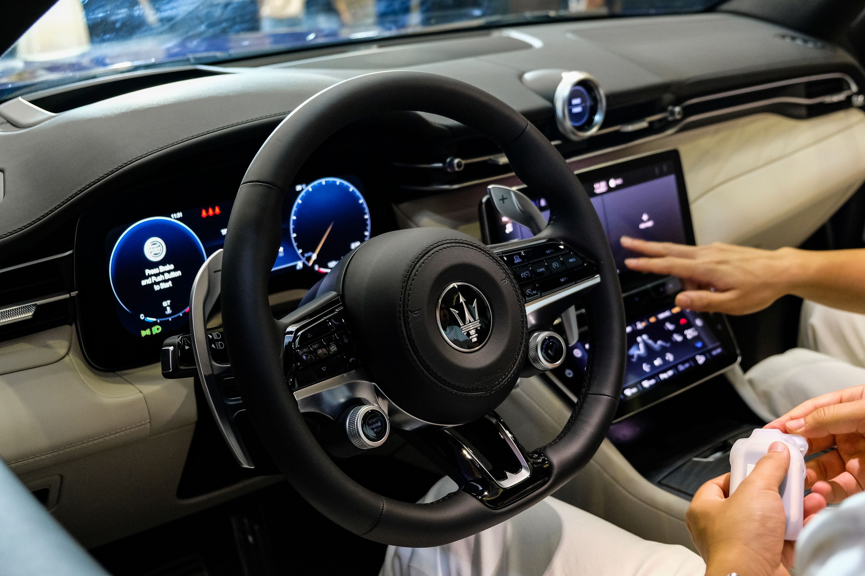 Maserati Grecale ra mat anh 12