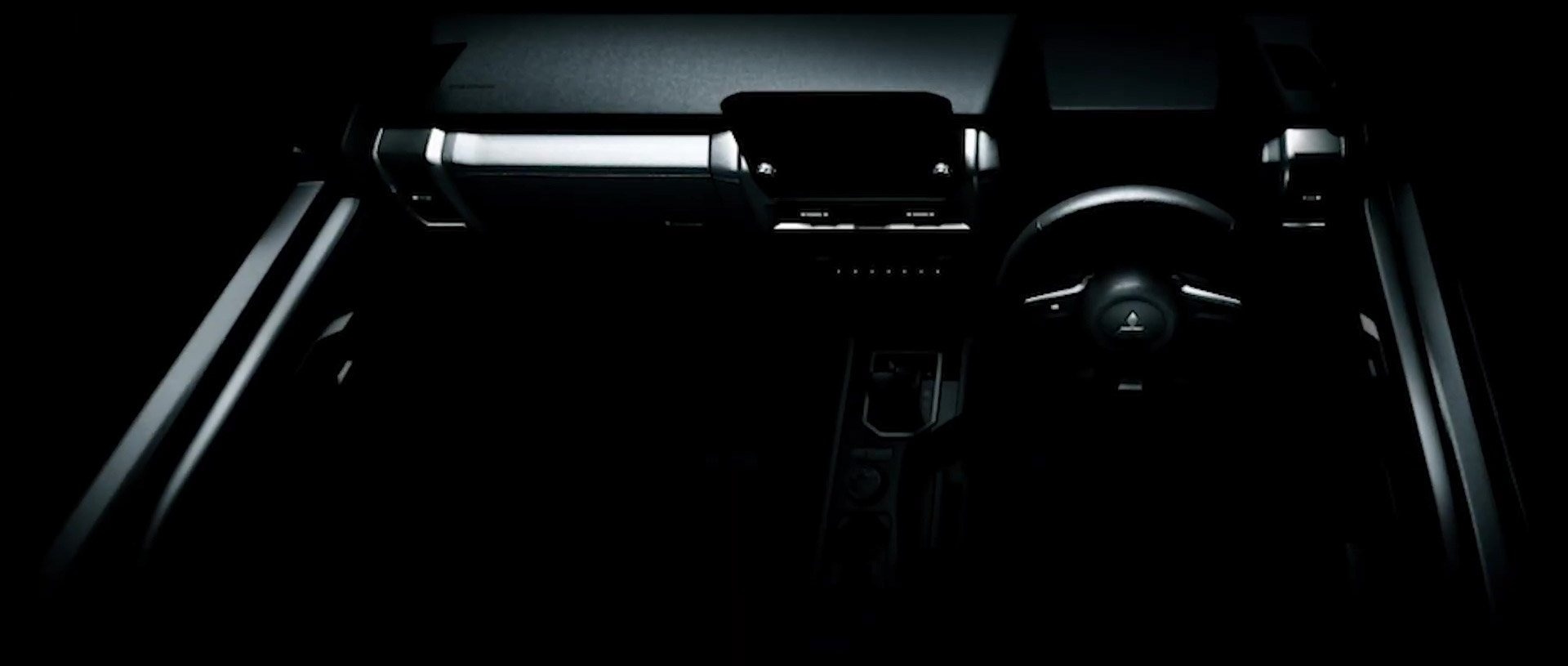 Mitsubishi Triton the he moi anh 2