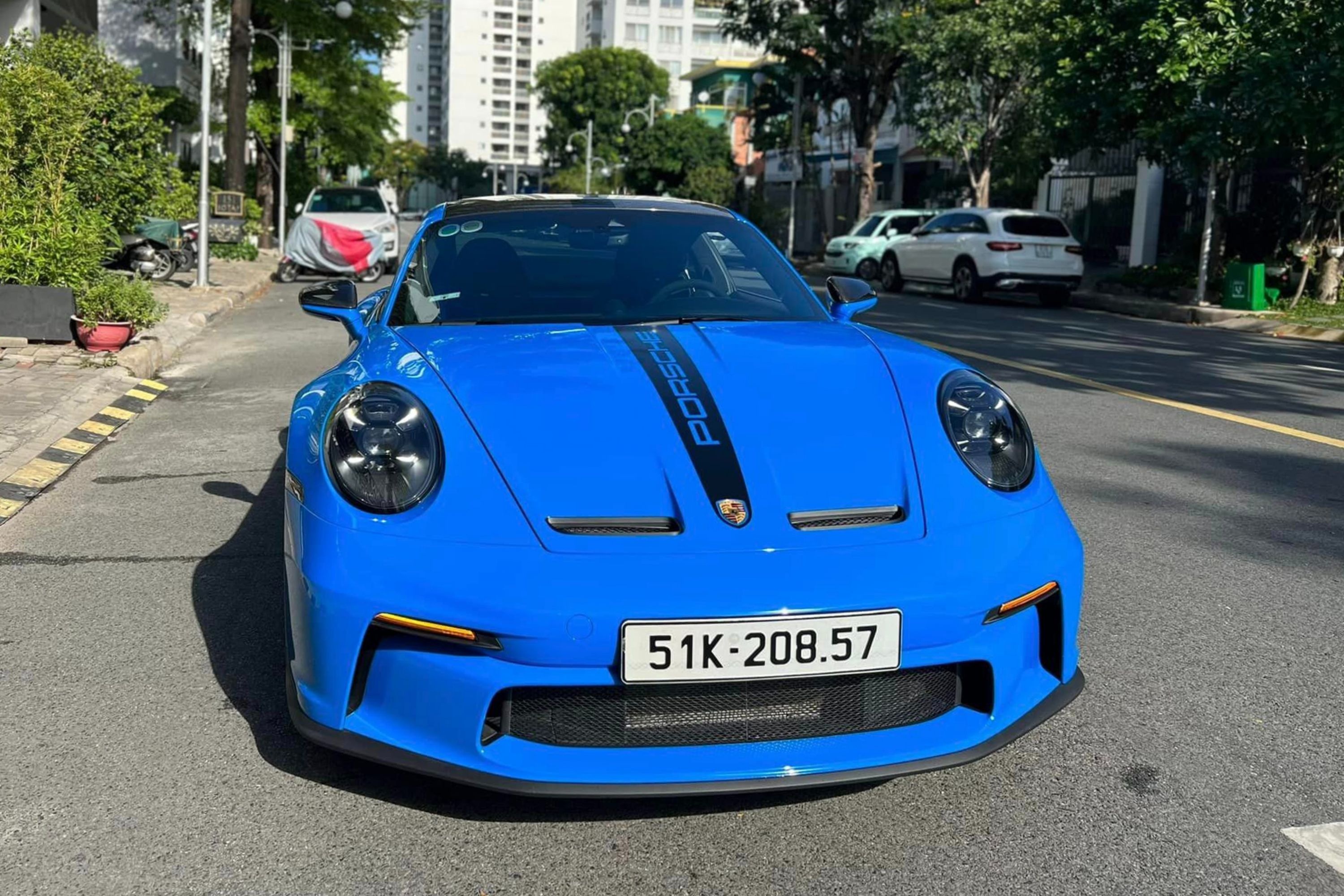 Cuong Do La ban xe anh 1