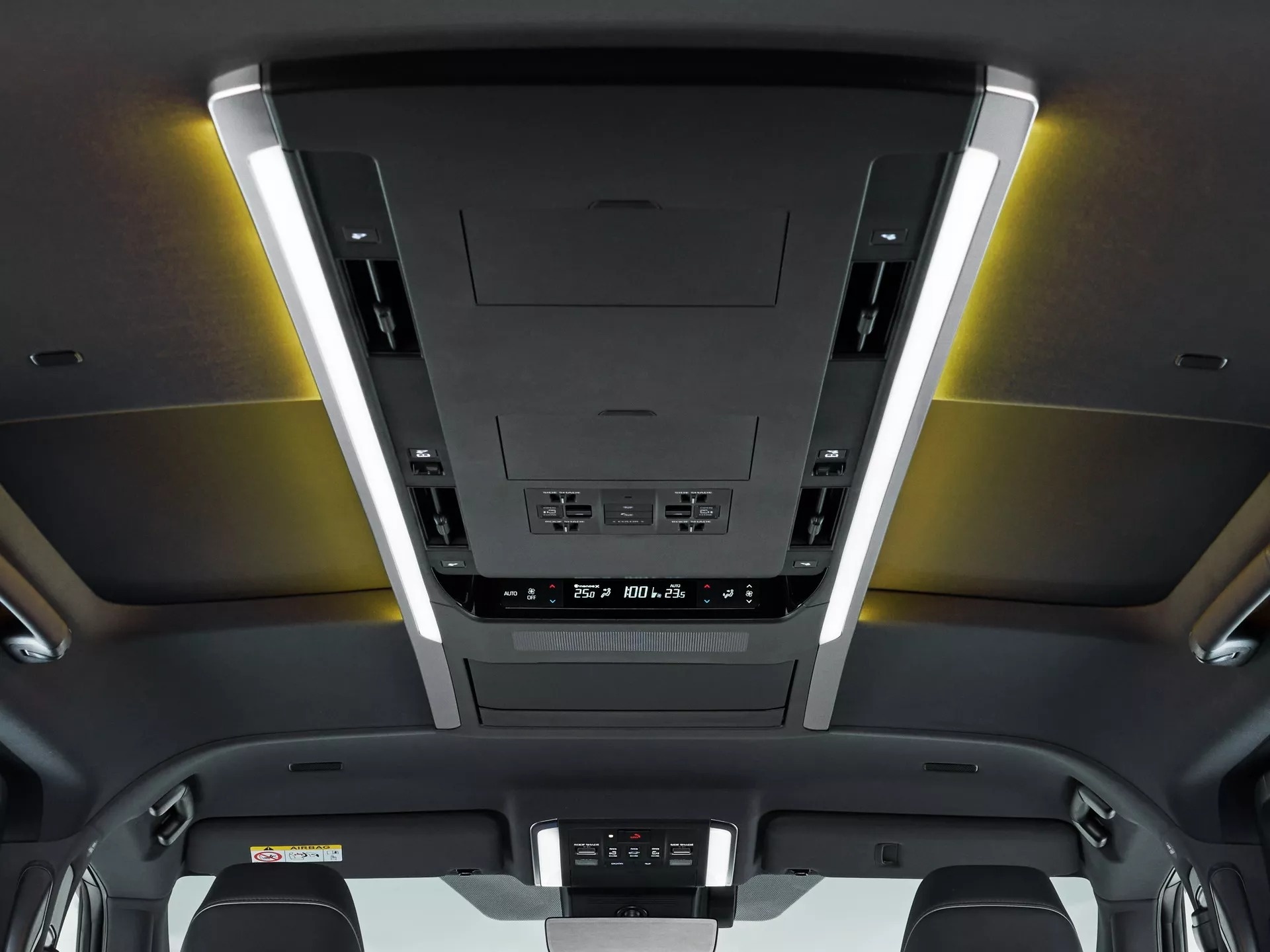 Toyota Alphard 2024 anh 9