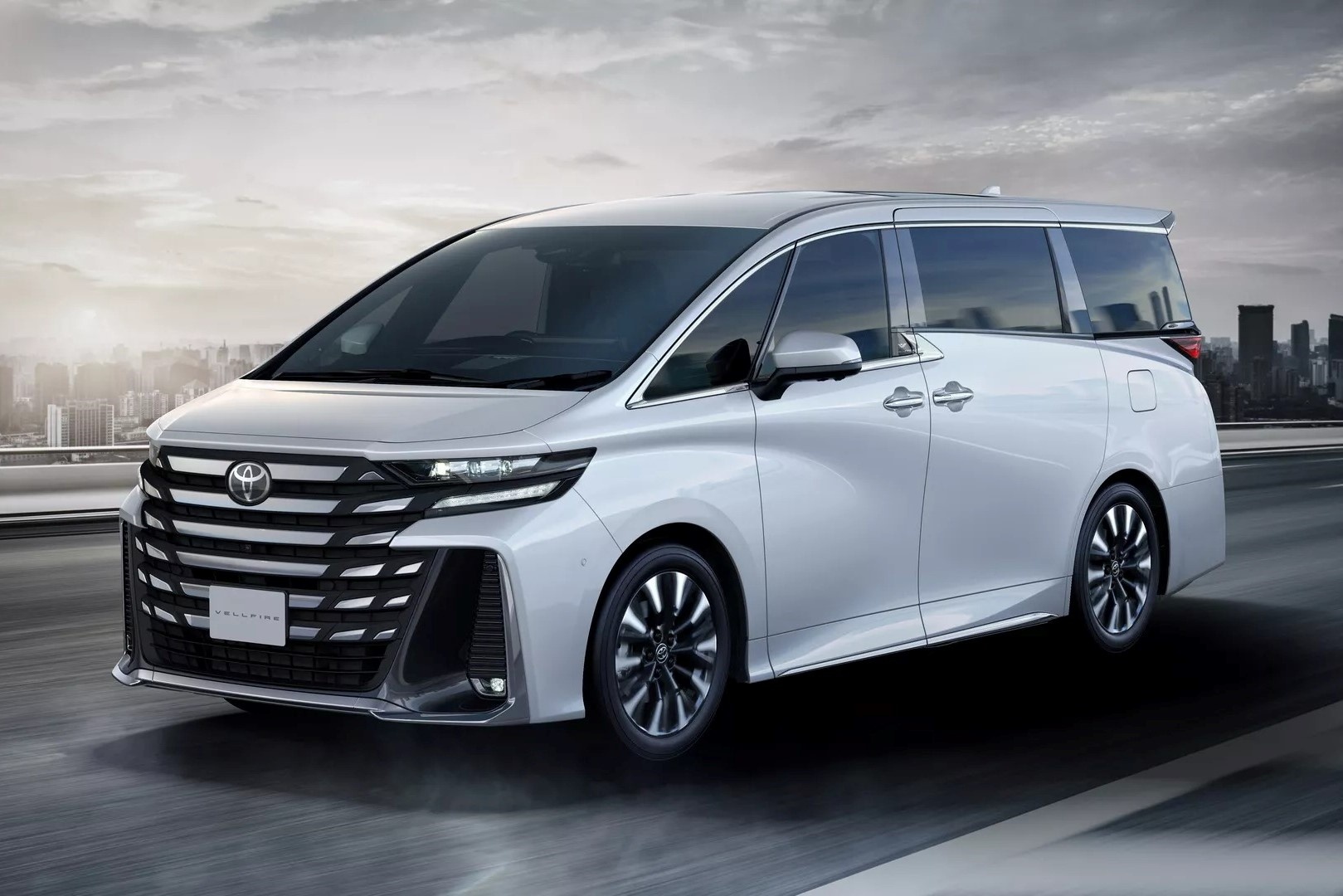 Toyota Alphard the he moi ra mat, nhieu kha nang som ve Viet Nam hinh anh