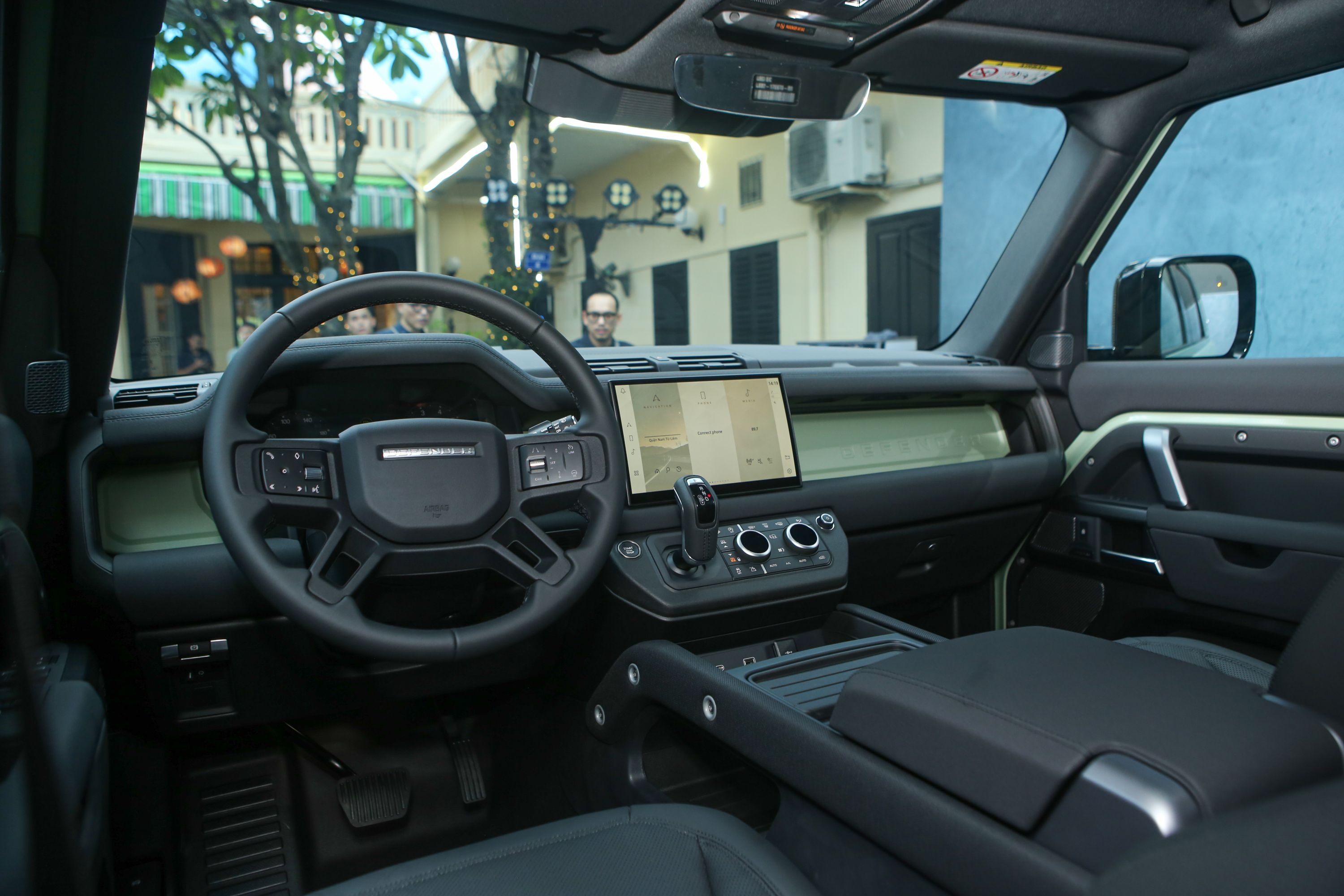 Defender 75th ra mat anh 13