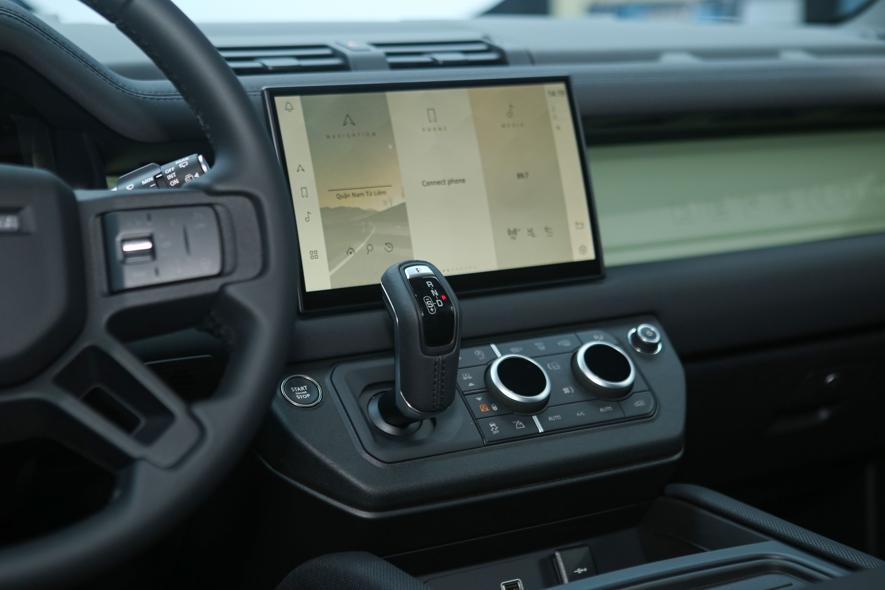 Defender 75th ra mat anh 9