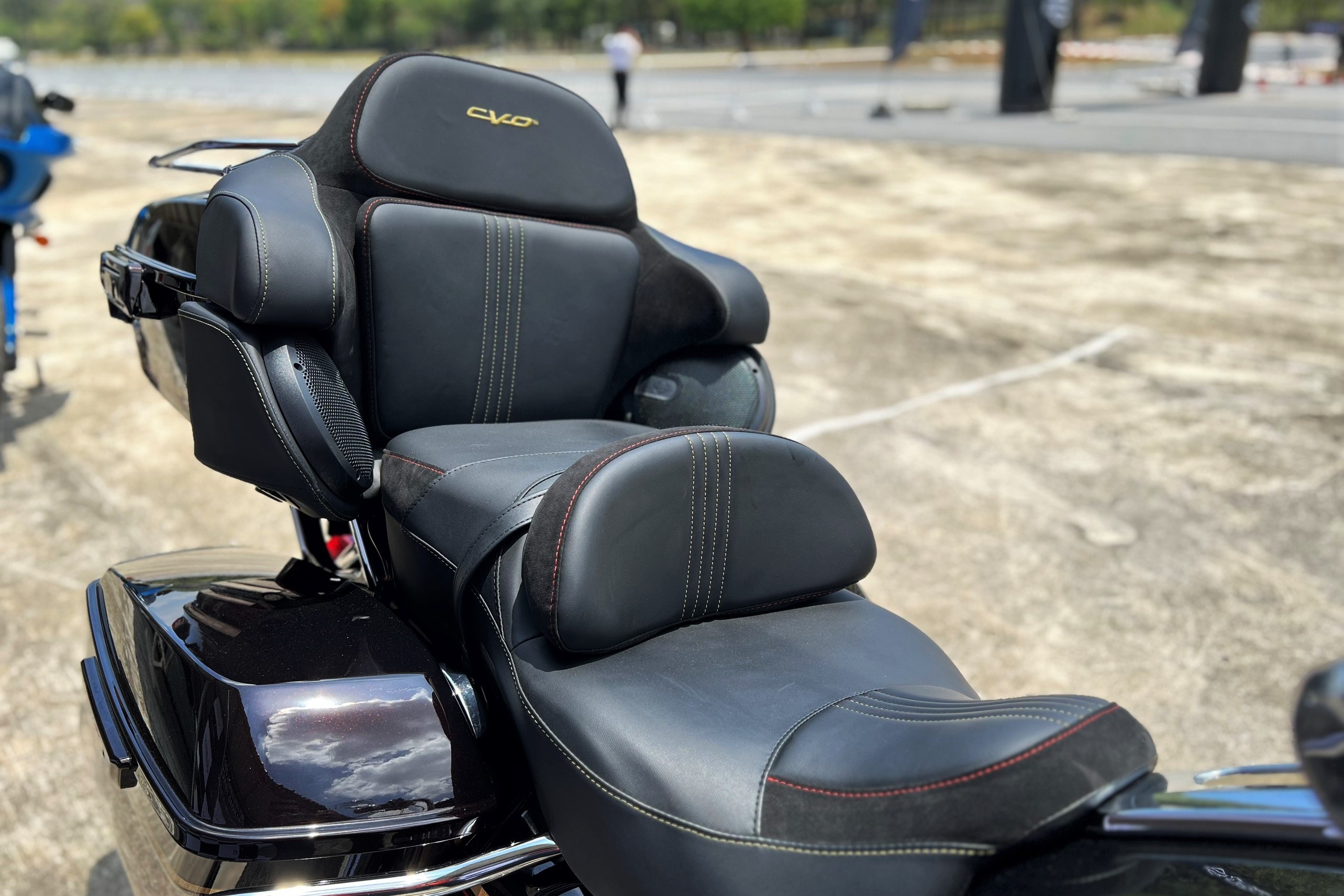 Road Glide CVO ky niem anh 7