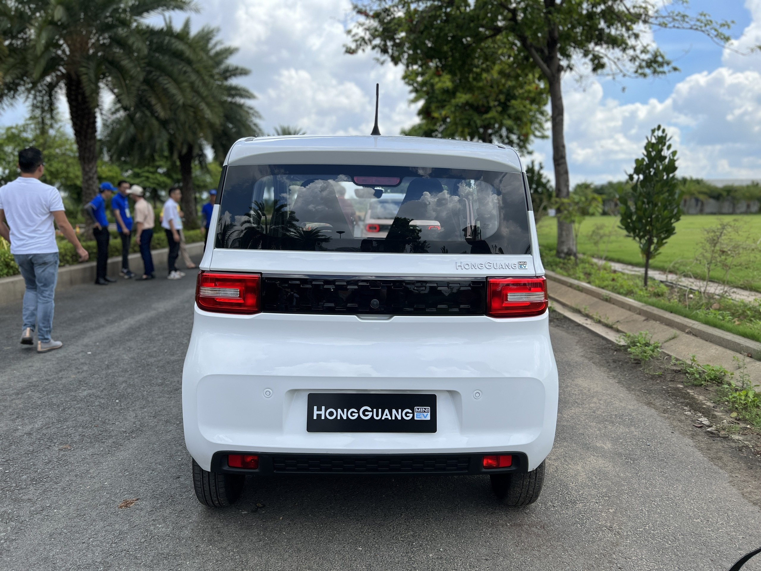 Wuling Hongguang ra mat anh 2