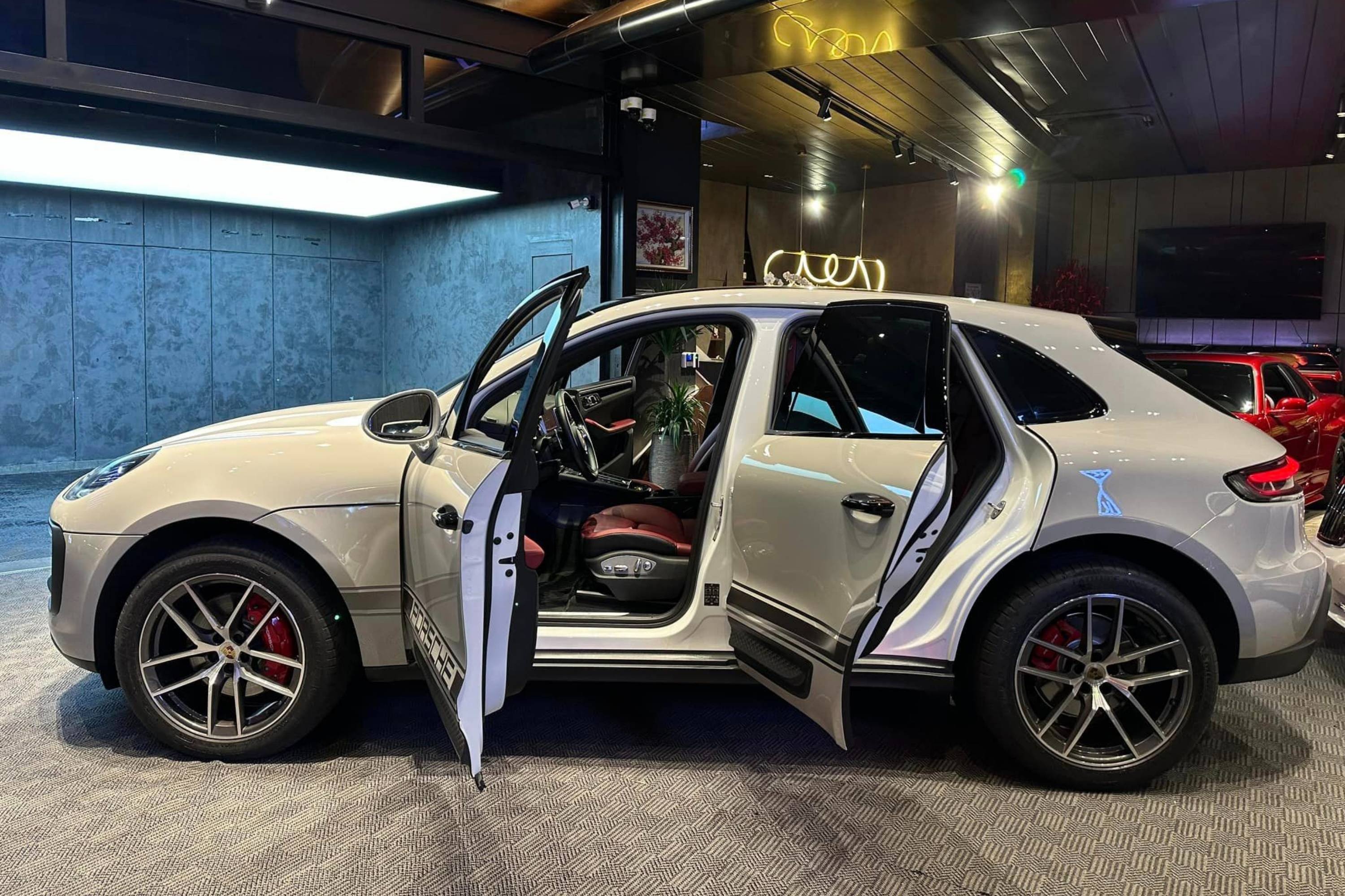 Vũ Văn Thanh mua Porsche ảnh 1 Vu Van Thanh mua Porsche anh 1