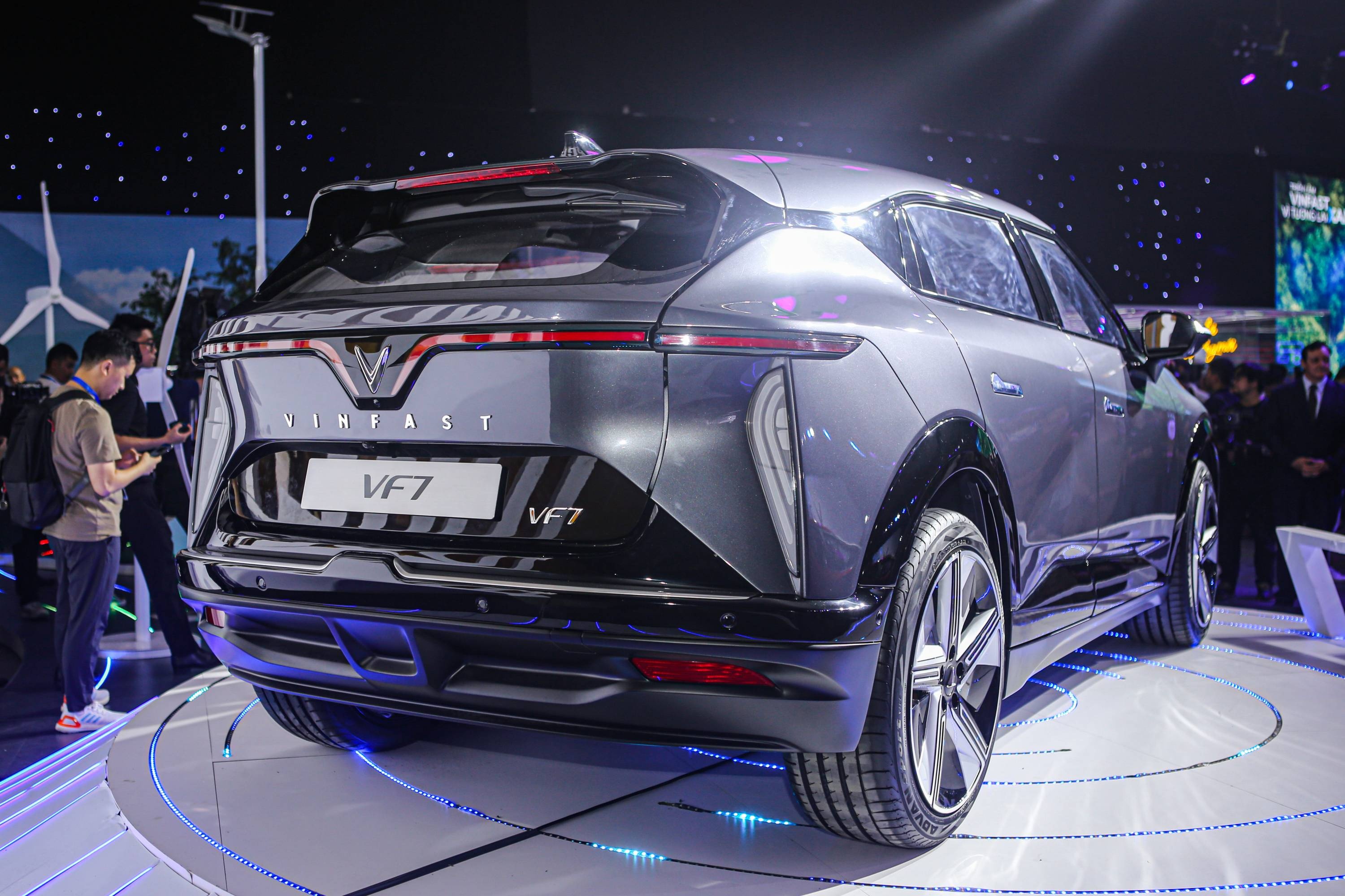 VF 7 ra mat anh 7
