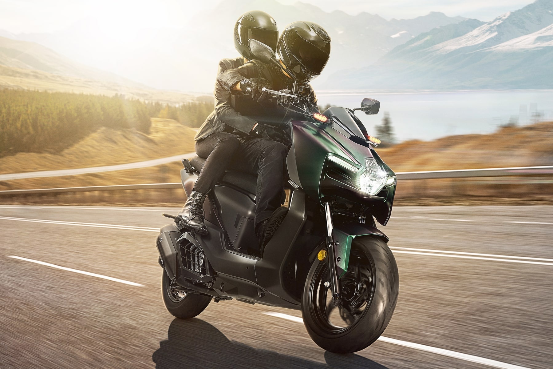 SYM dang ky xe tay ga 160 cc tai Viet Nam canh tranh Honda Vario 160 hinh anh