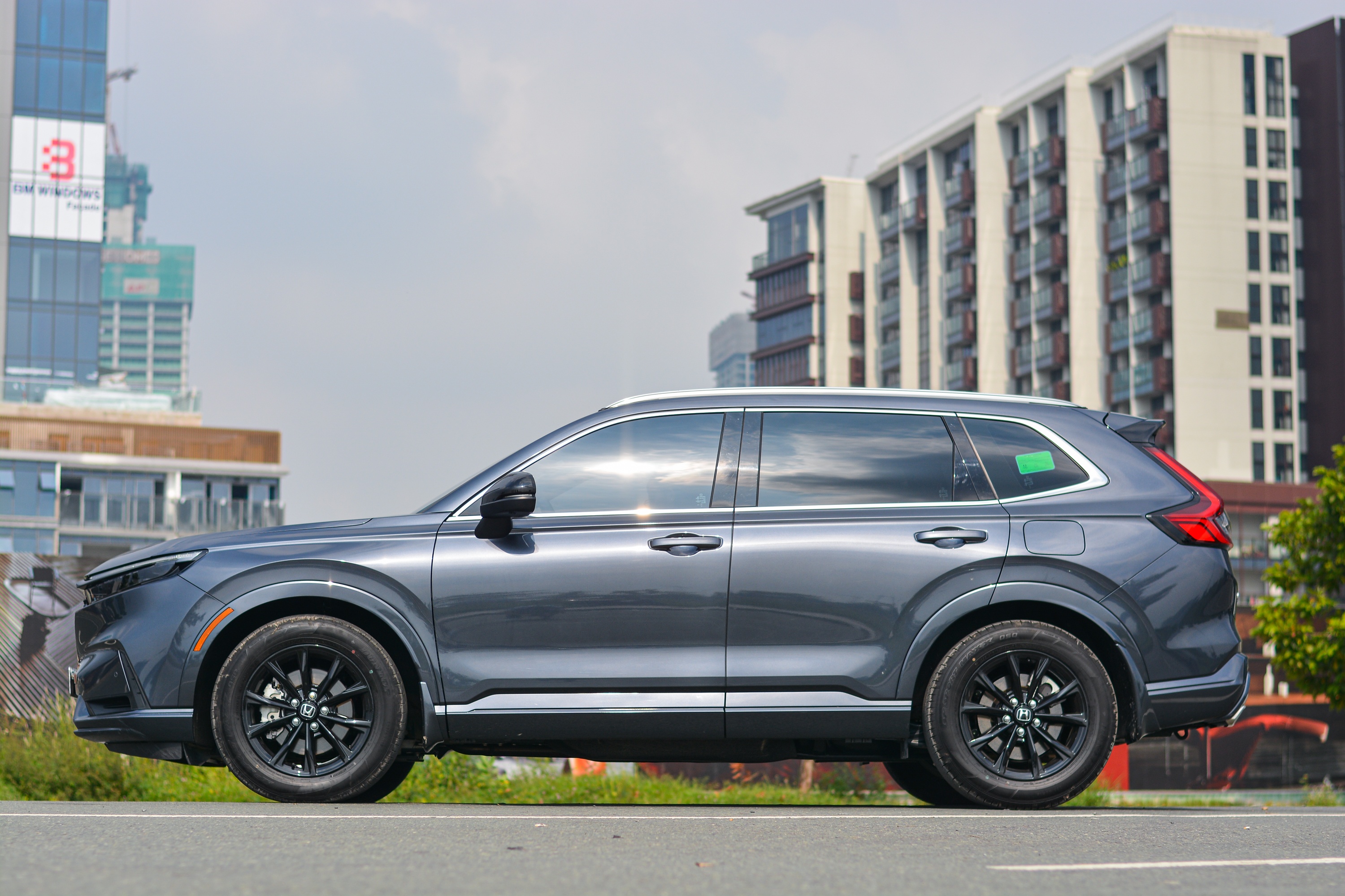 Can canh Honda CR-V Hybrid anh 2