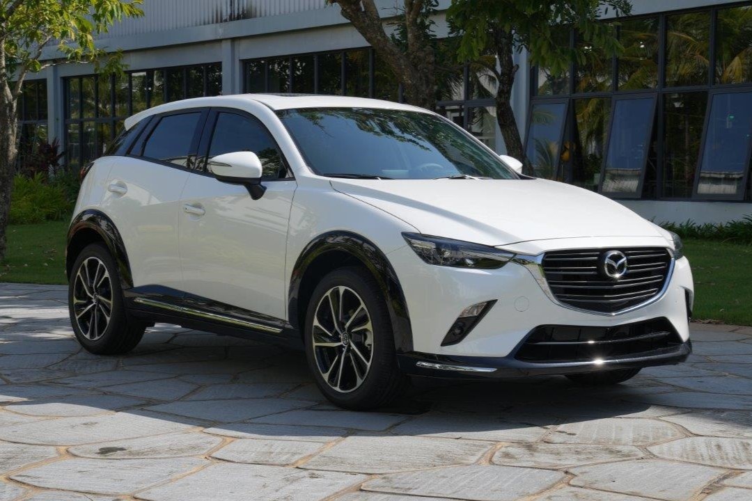 Mazda CX-3 them phien ban gia re: Giam trang bi, gia tu 524 trieu dong hinh anh
