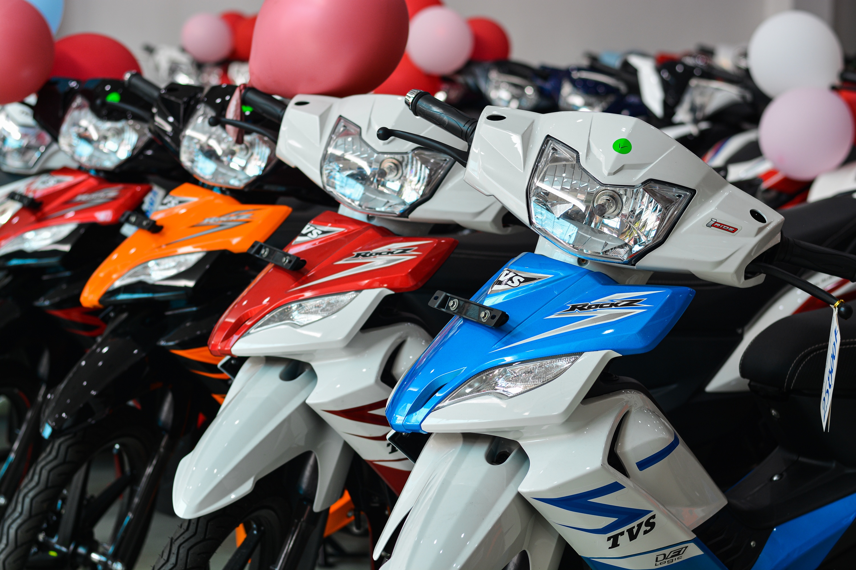 Xe máy TVS Rockz 125 ảnh 11 Xe may TVS Rockz 125 anh 11