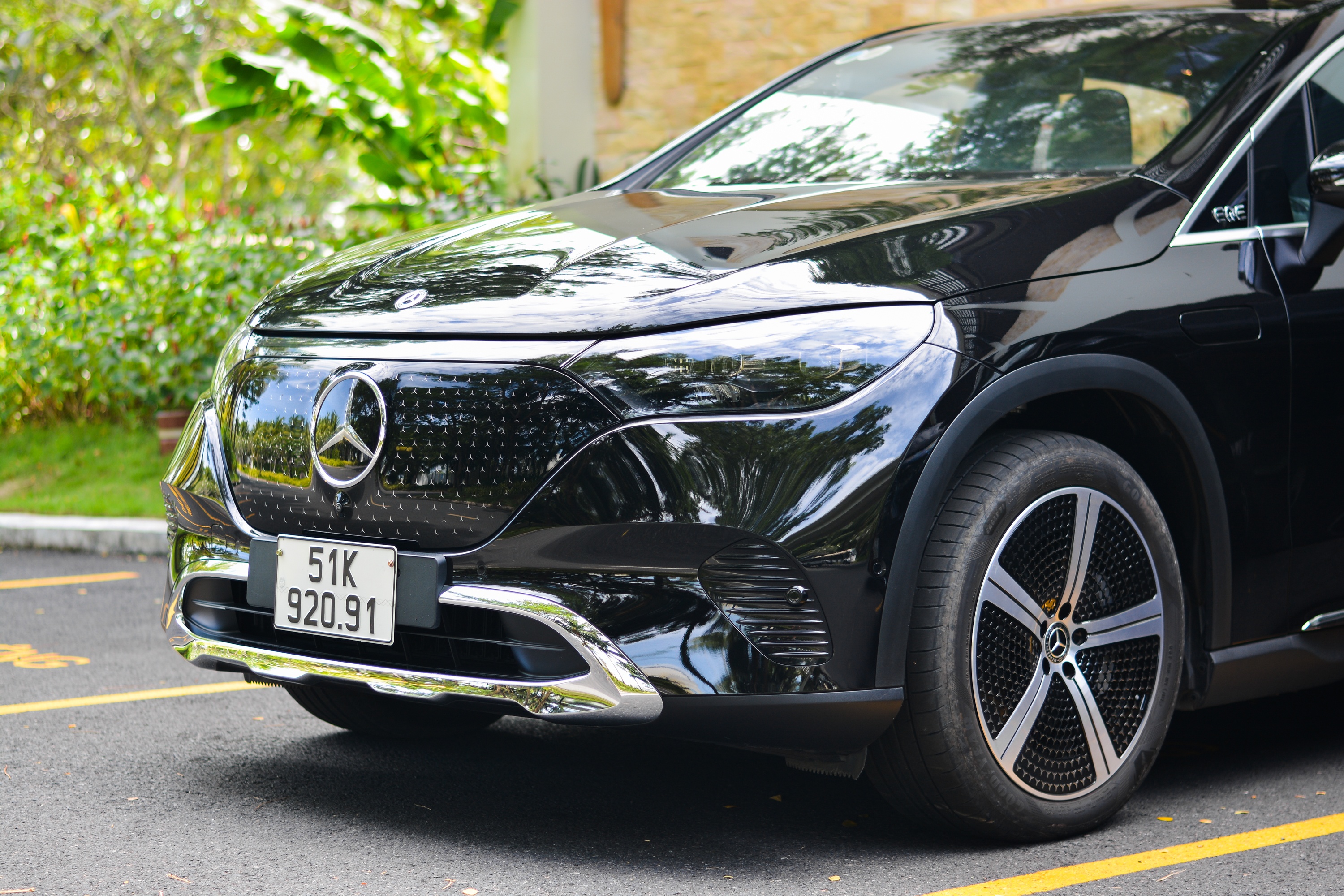 Chi tiết Mercedes-Benz EQE SUV ảnh 2 Chi tiet Mercedes-Benz EQE SUV anh 2